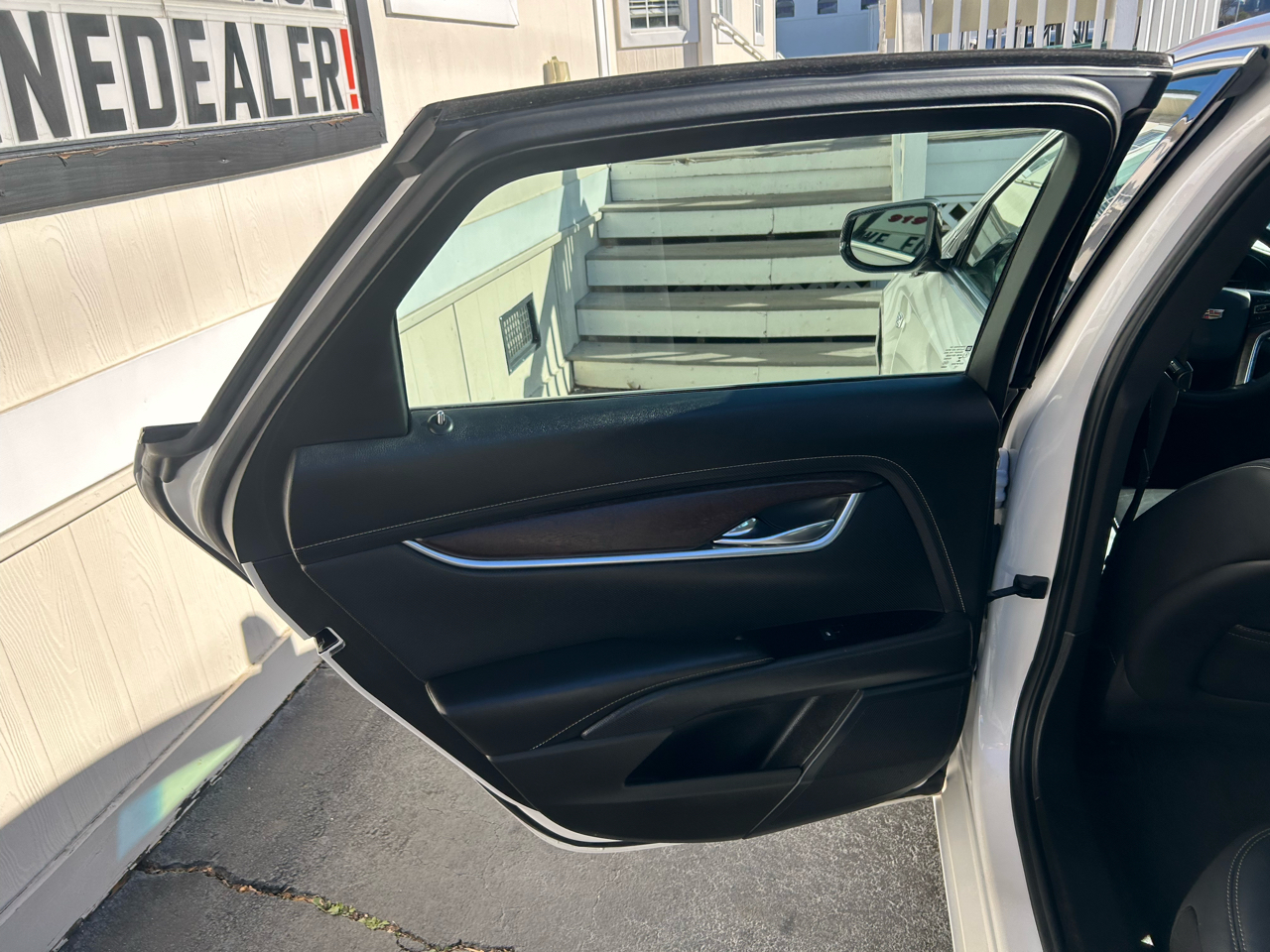 Cadillac XTS 4dr Sdn Luxury FWD 2019