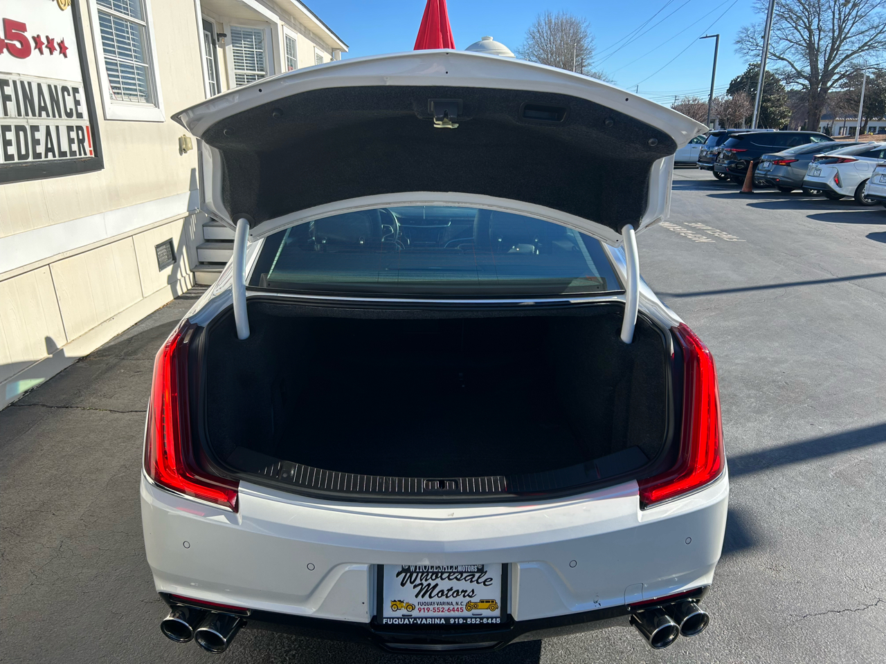 Cadillac XTS 4dr Sdn Luxury FWD 2019