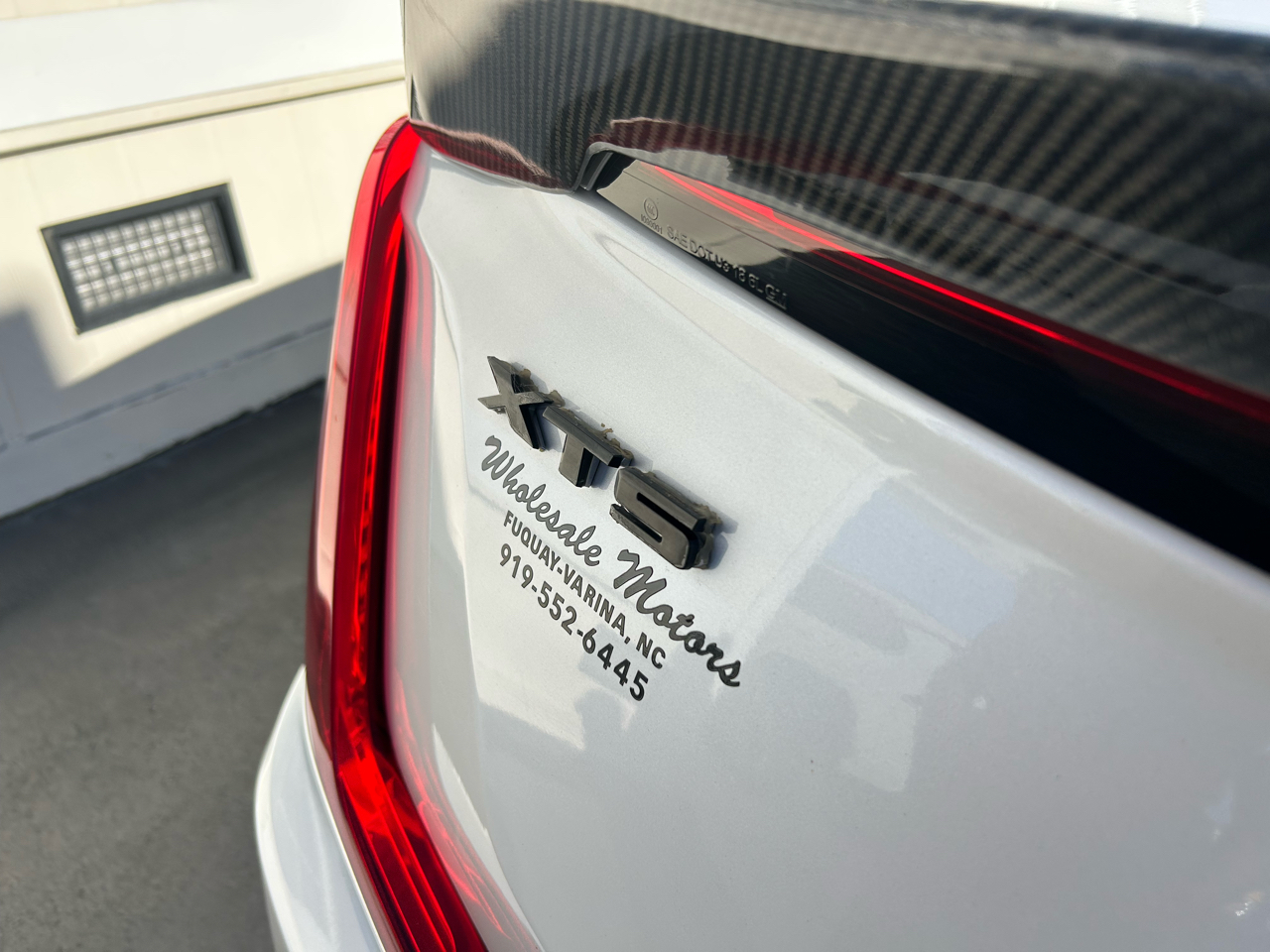 Cadillac XTS 4dr Sdn Luxury FWD 2019