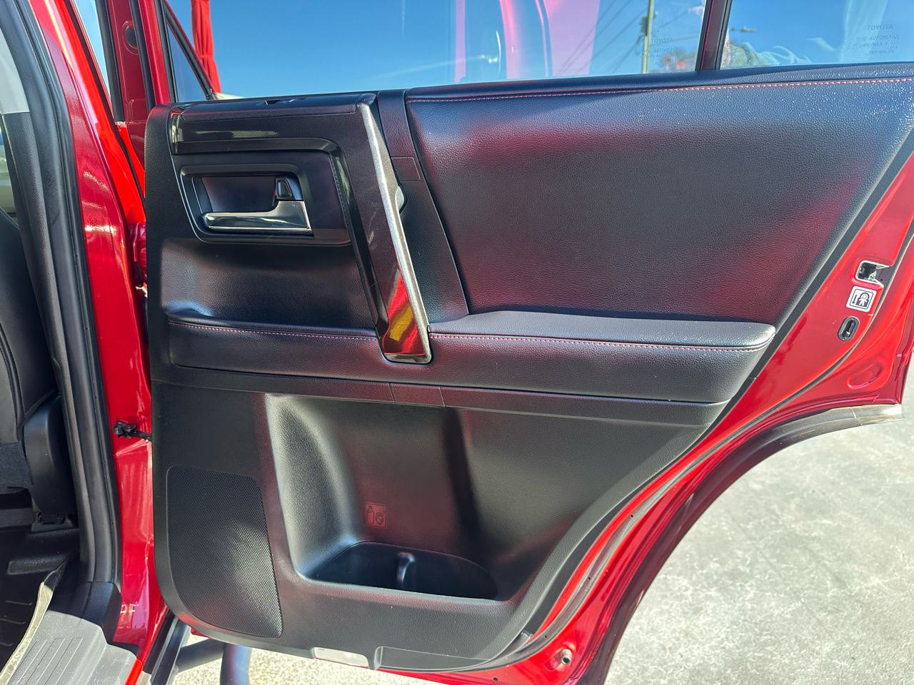 Toyota 4Runner TRD Off Road Premium 4WD (Natl) 2018