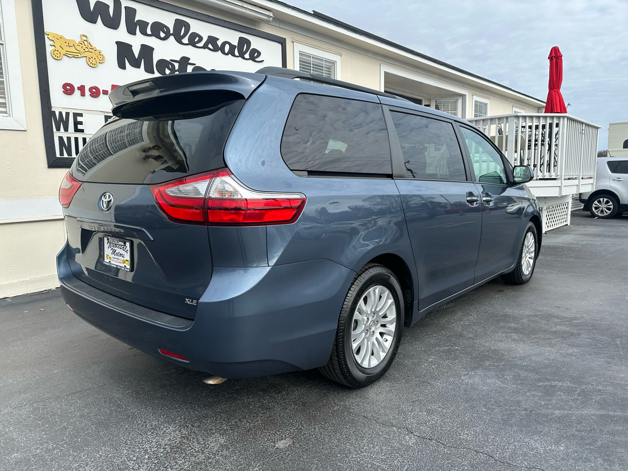 Toyota Sienna 5dr 8-Pass Van XLE Premium FWD (Natl) 2015