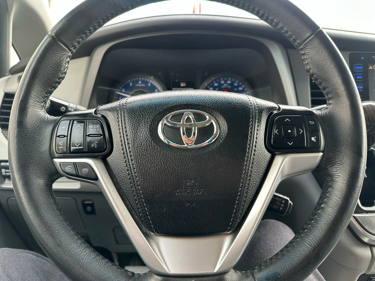 Toyota Sienna 5dr 8-Pass Van XLE Premium FWD (Natl) 2015