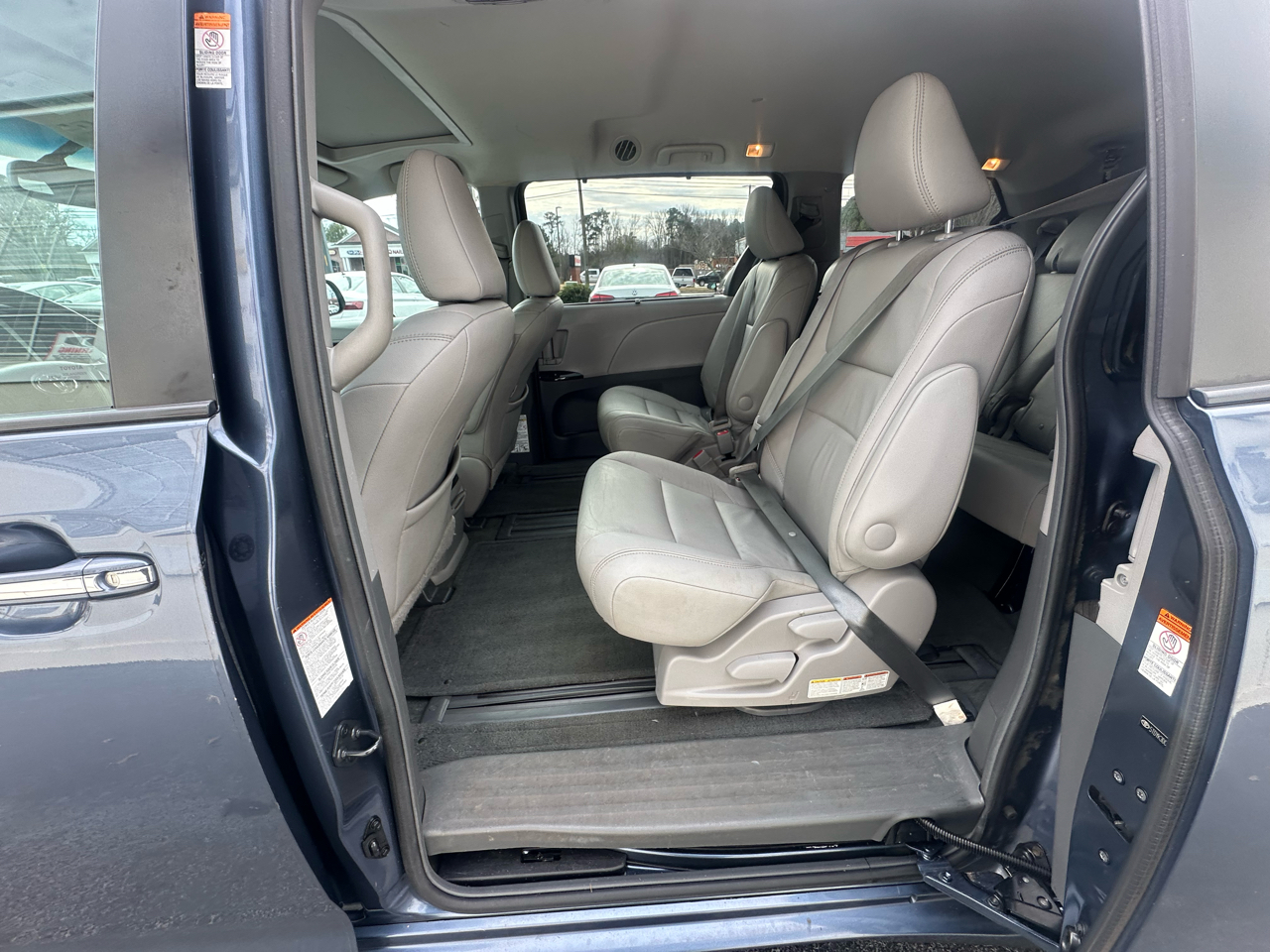 Toyota Sienna 5dr 8-Pass Van XLE Premium FWD (Natl) 2015