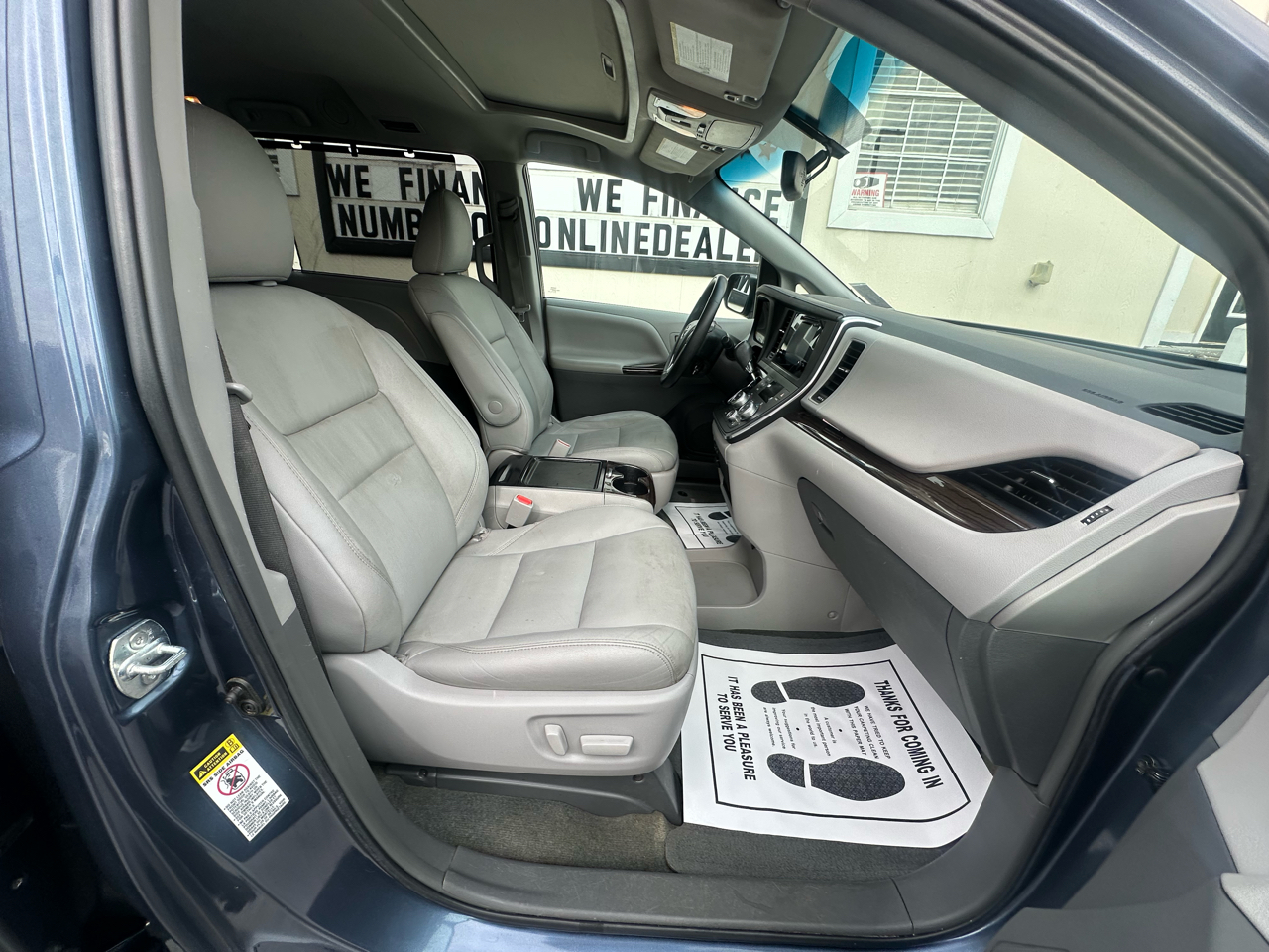 Toyota Sienna 5dr 8-Pass Van XLE Premium FWD (Natl) 2015