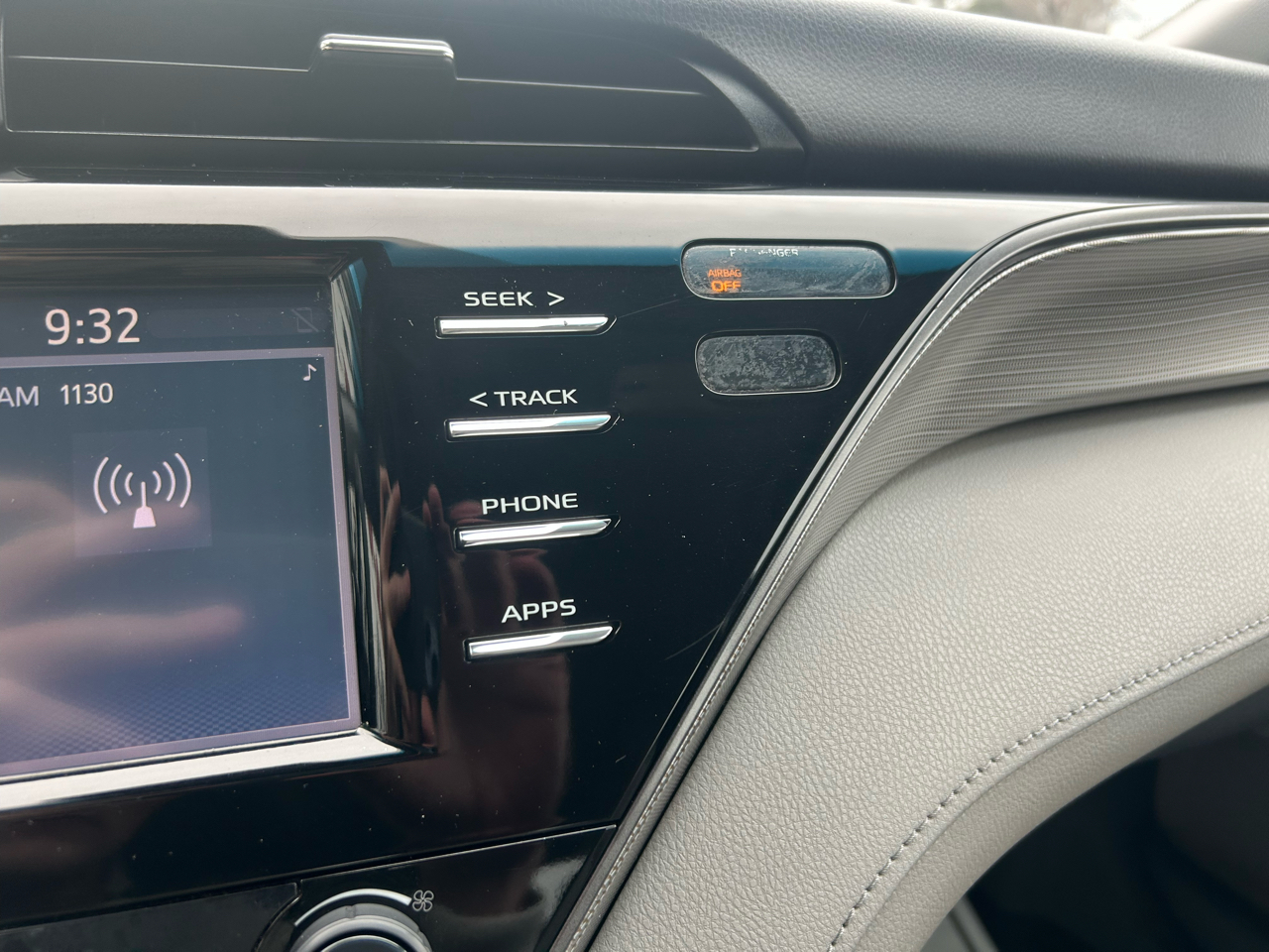 Toyota Camry SE 2020