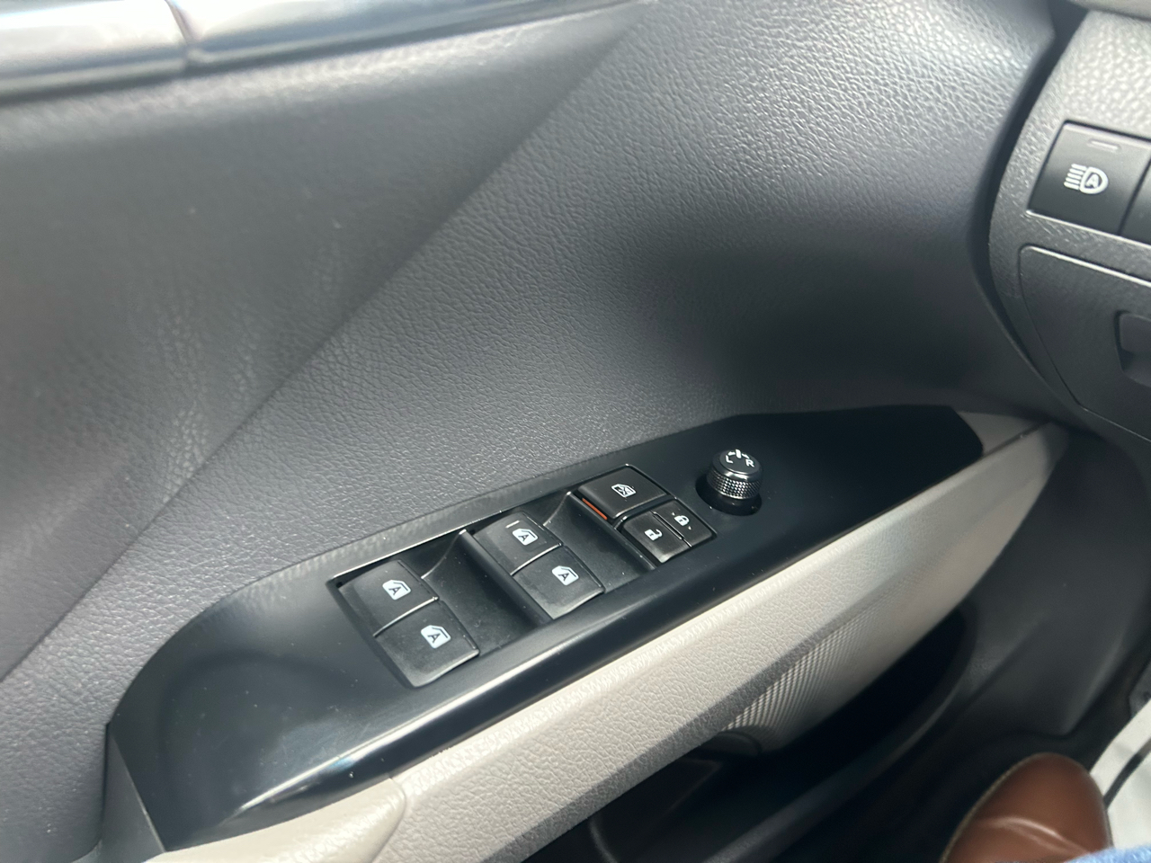 Toyota Camry SE 2020