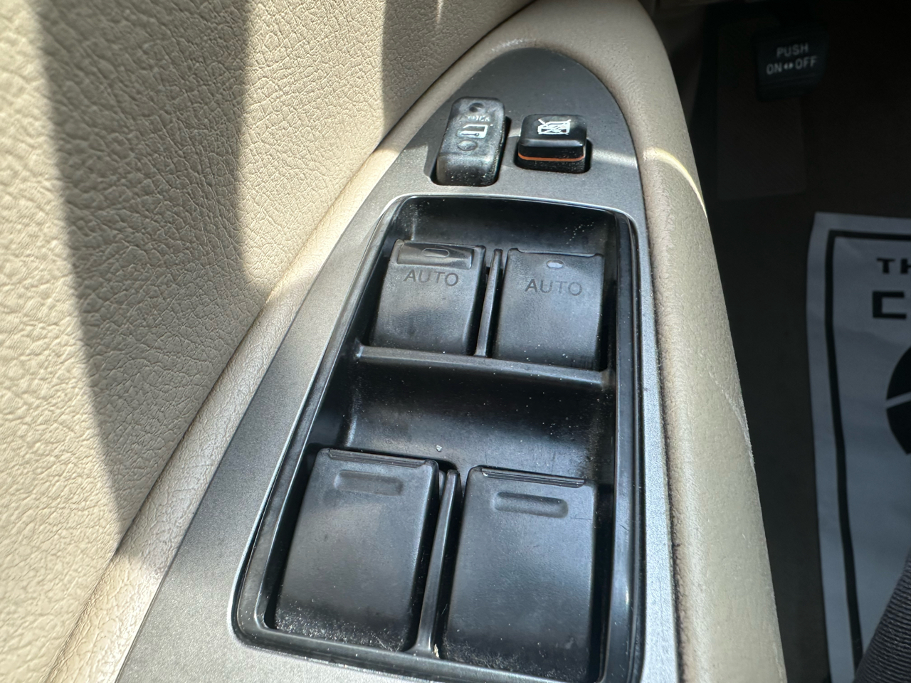 Toyota Avalon 4dr Sdn Touring (Natl) 2008