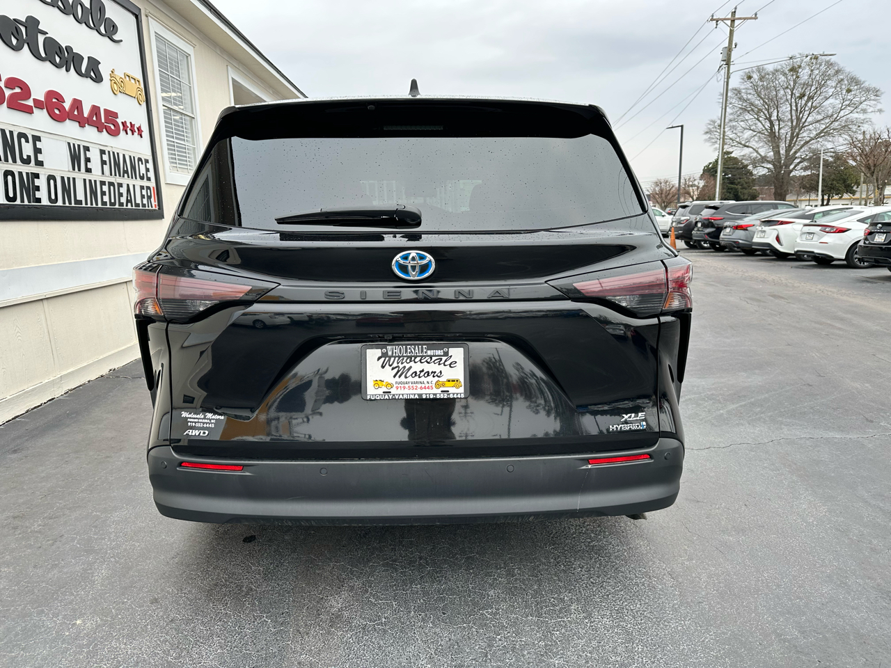 Toyota Sienna Woodland Edition AWD 7-Passenger (Natl) 2023