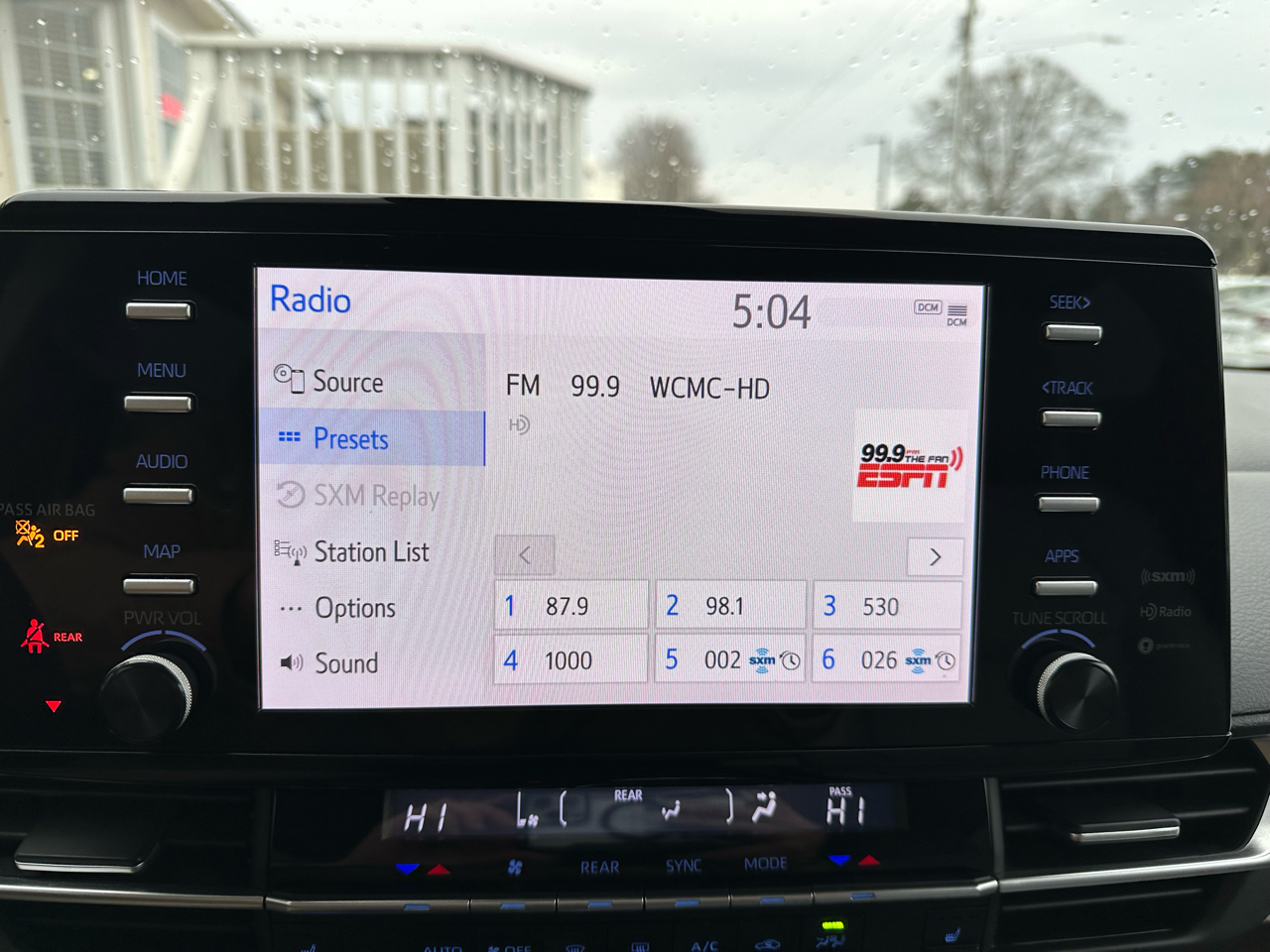 Toyota Sienna Woodland Edition AWD 7-Passenger (Natl) 2023