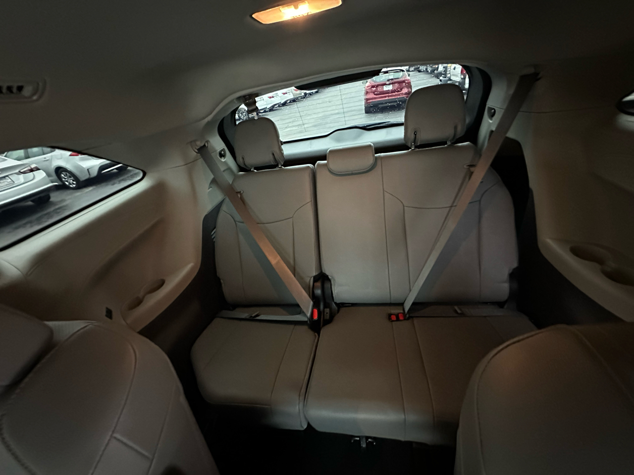 Toyota Sienna Woodland Edition AWD 7-Passenger (Natl) 2023