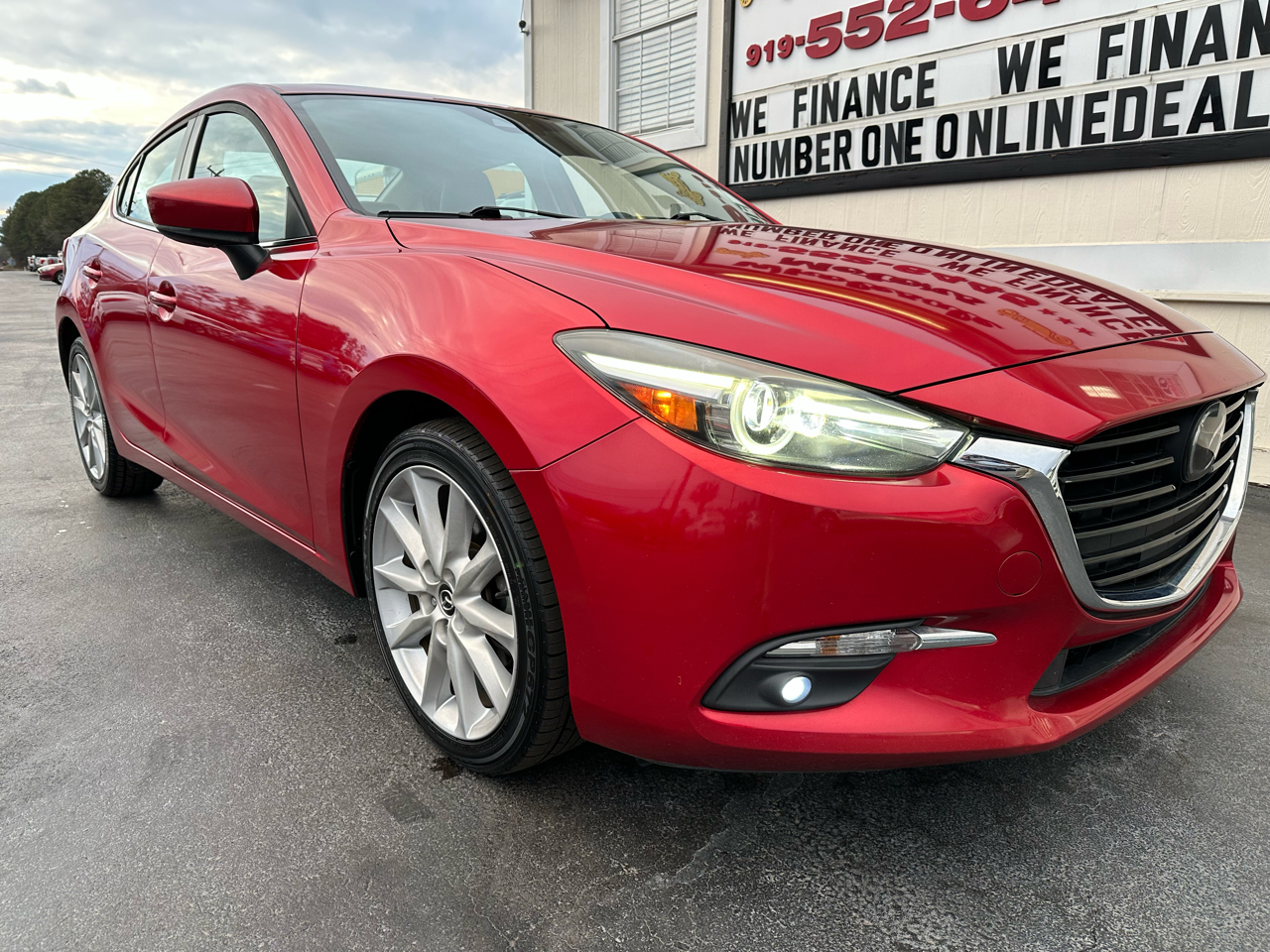 Mazda Mazda3 4-Door Grand Touring Auto 2017