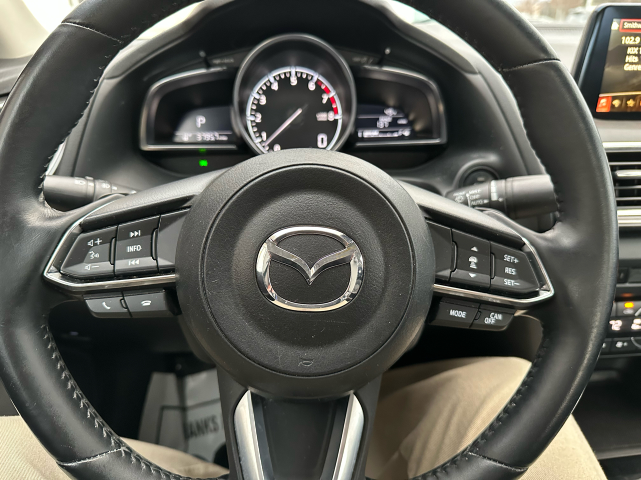 Mazda Mazda3 4-Door Grand Touring Auto 2017