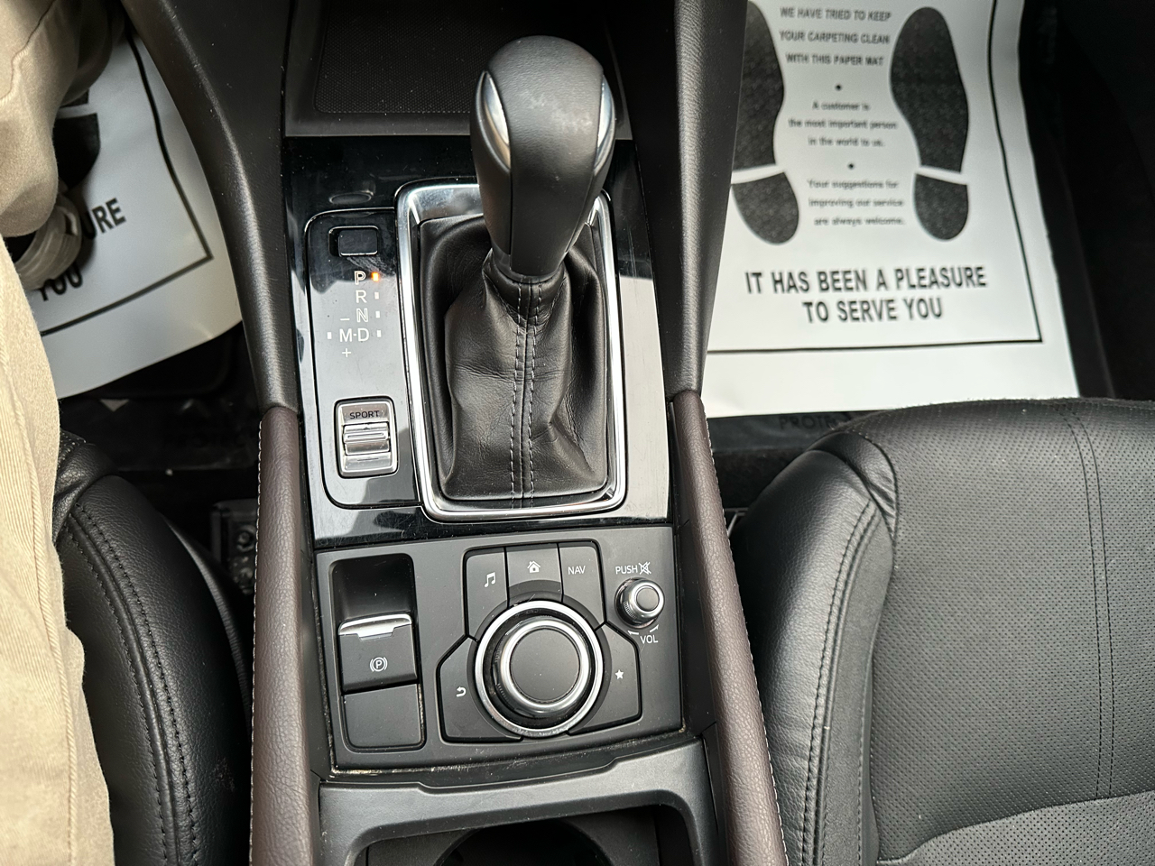 Mazda Mazda3 4-Door Grand Touring Auto 2017