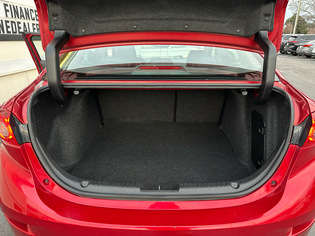 Mazda Mazda3 4-Door Grand Touring Auto 2017