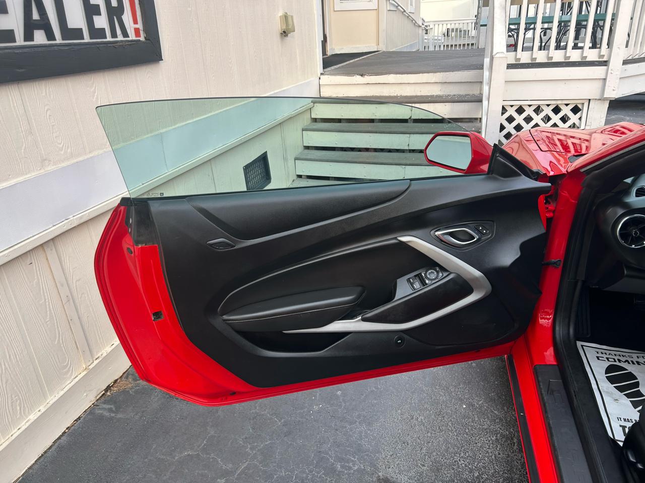 Chevrolet Camaro 2dr Conv 1LT 2019