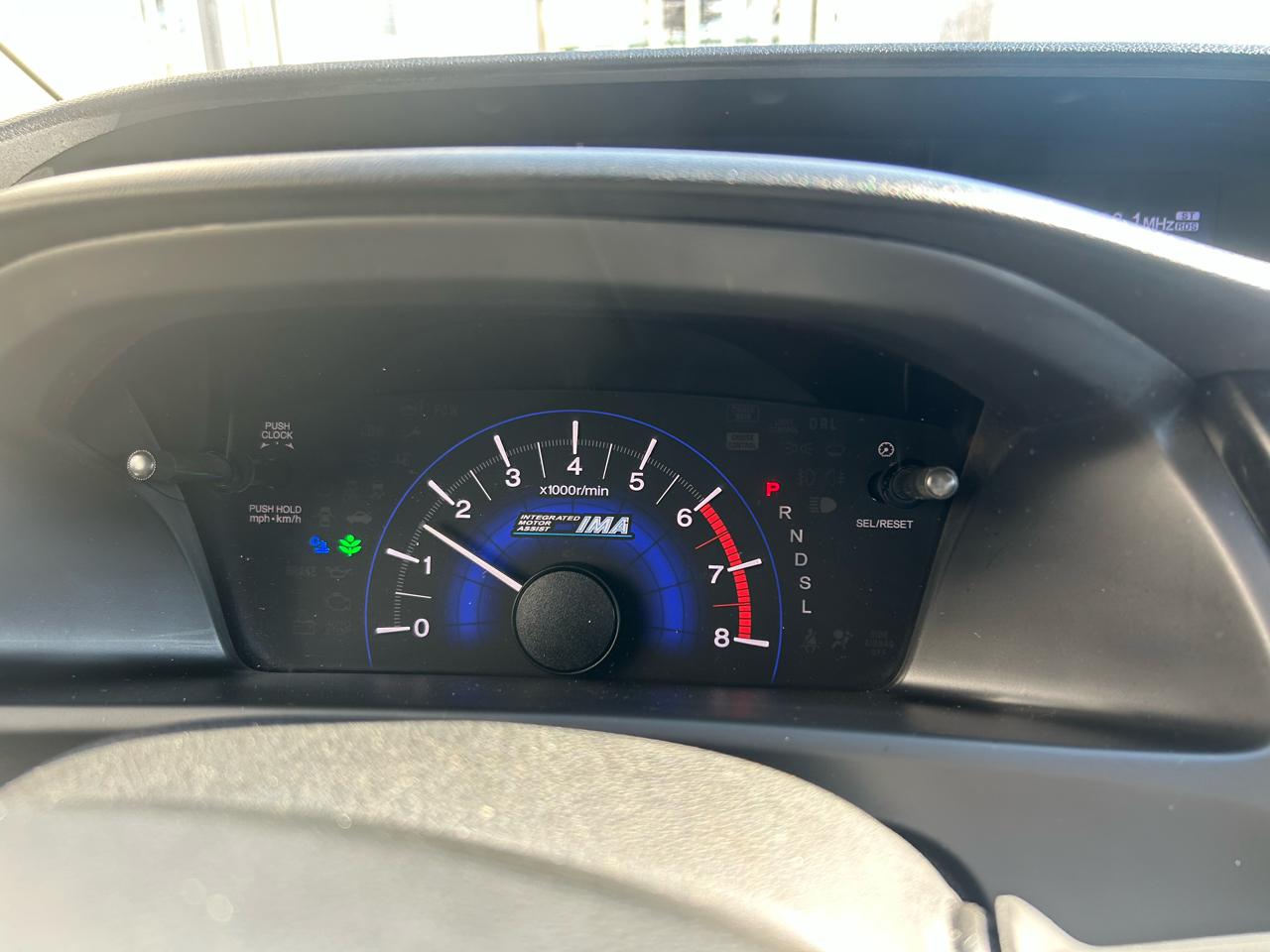 Honda Civic Hybrid 4dr Sdn L4 CVT 2013