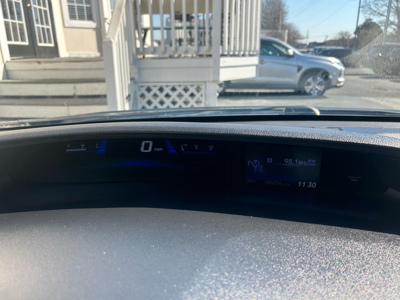 Honda Civic Hybrid 4dr Sdn L4 CVT 2013