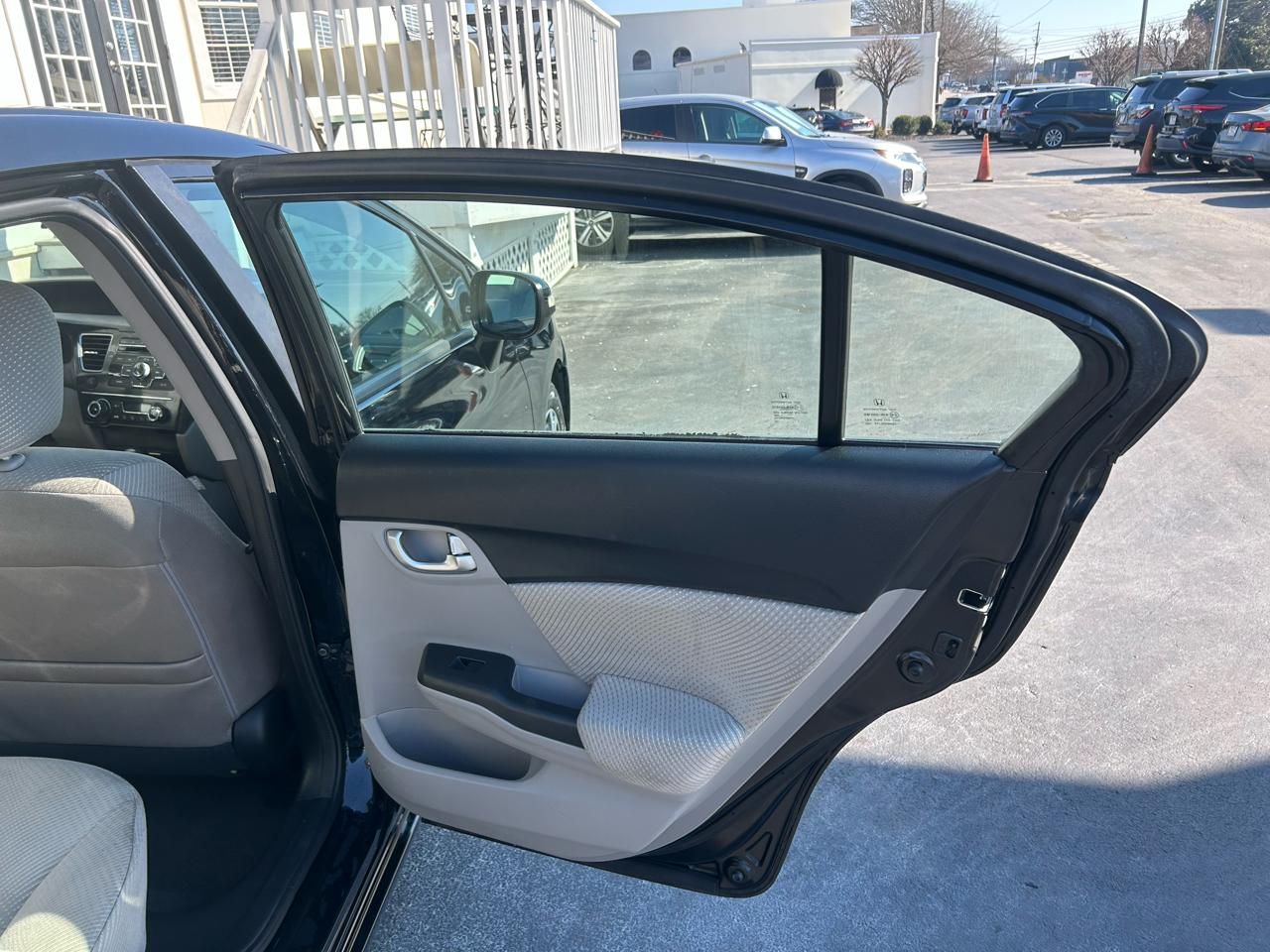 Honda Civic Hybrid 4dr Sdn L4 CVT 2013