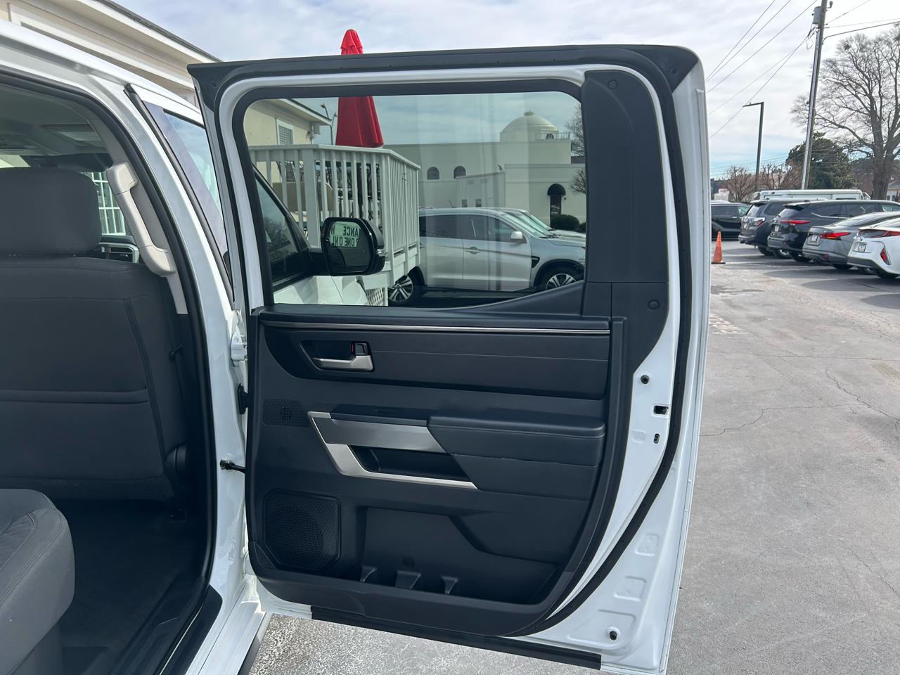 Toyota Tundra 2WD  2022