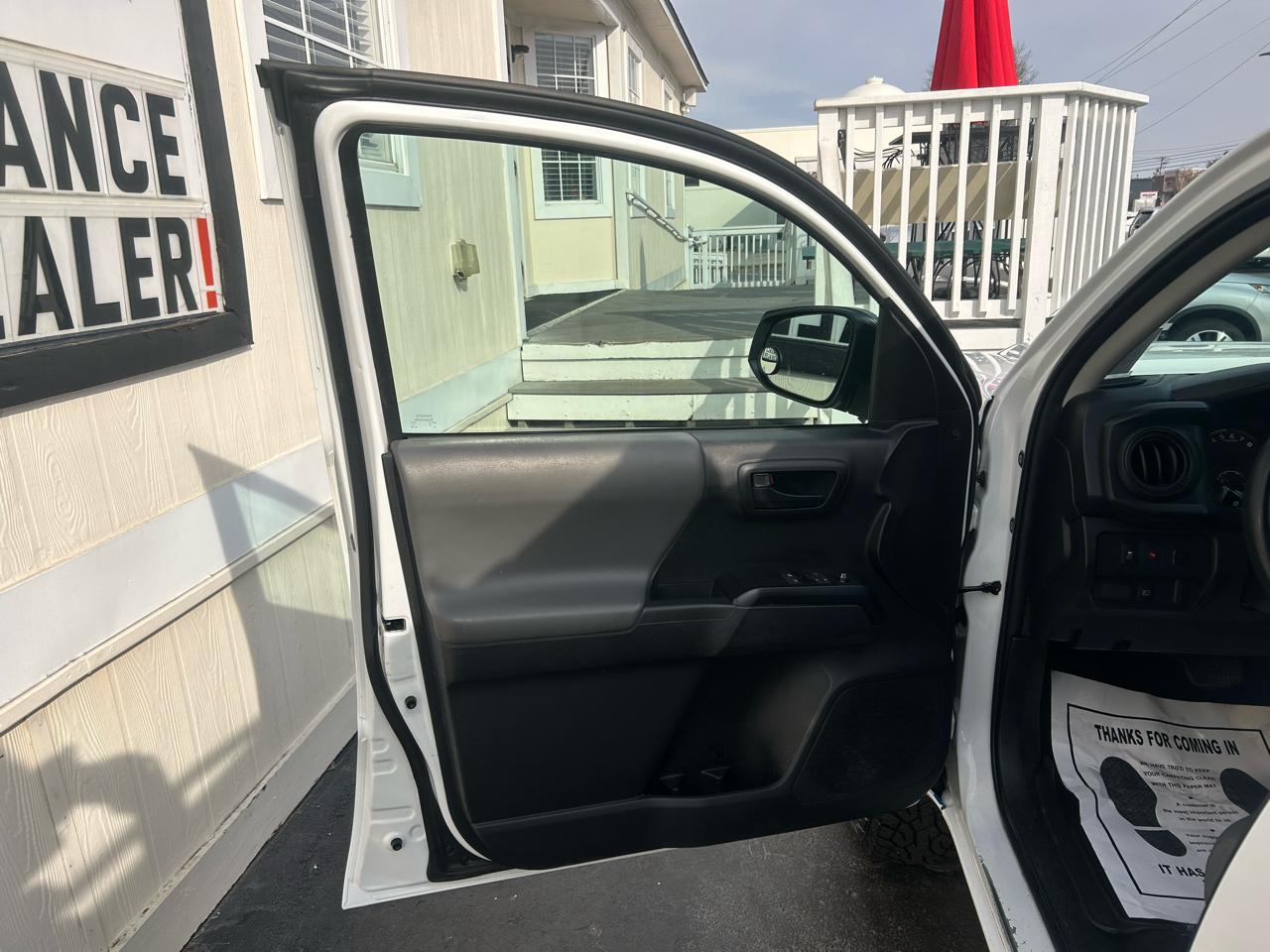 Toyota Tacoma 2WD  2023