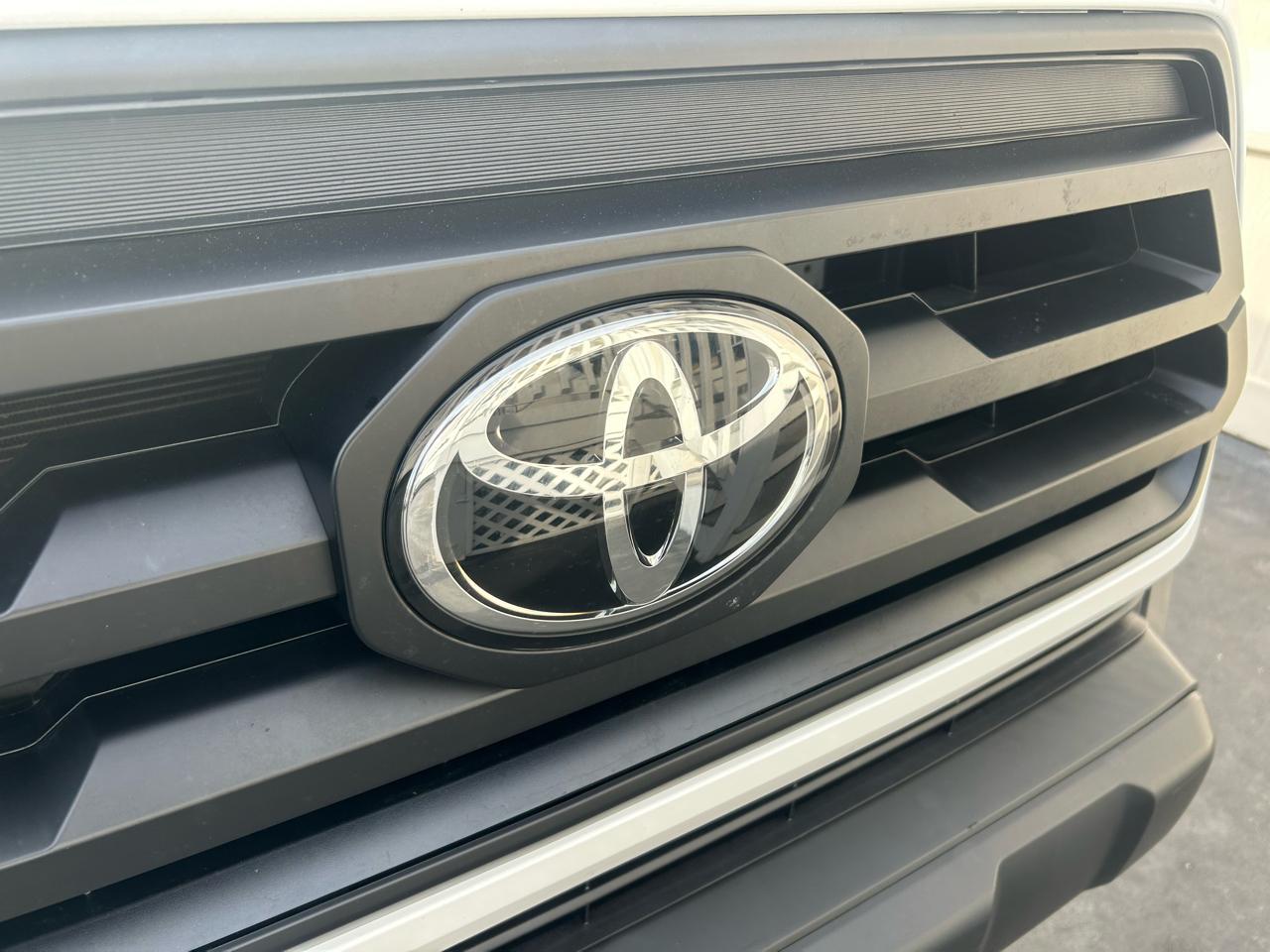 Toyota Tacoma 2WD  2023