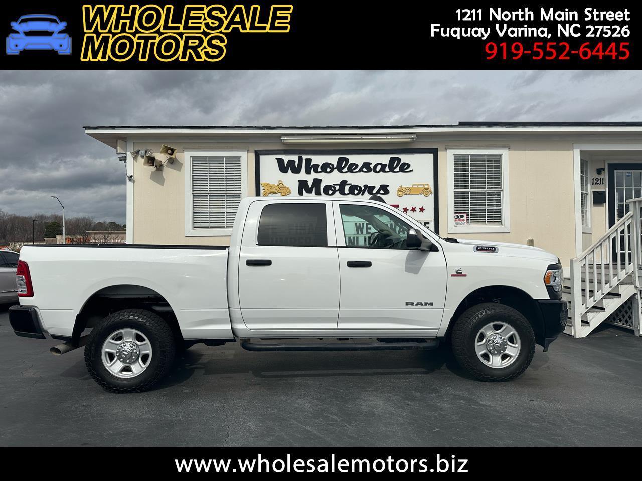 RAM 2500 Tradesman 4x4 Crew Cab 6'4" Box 2019