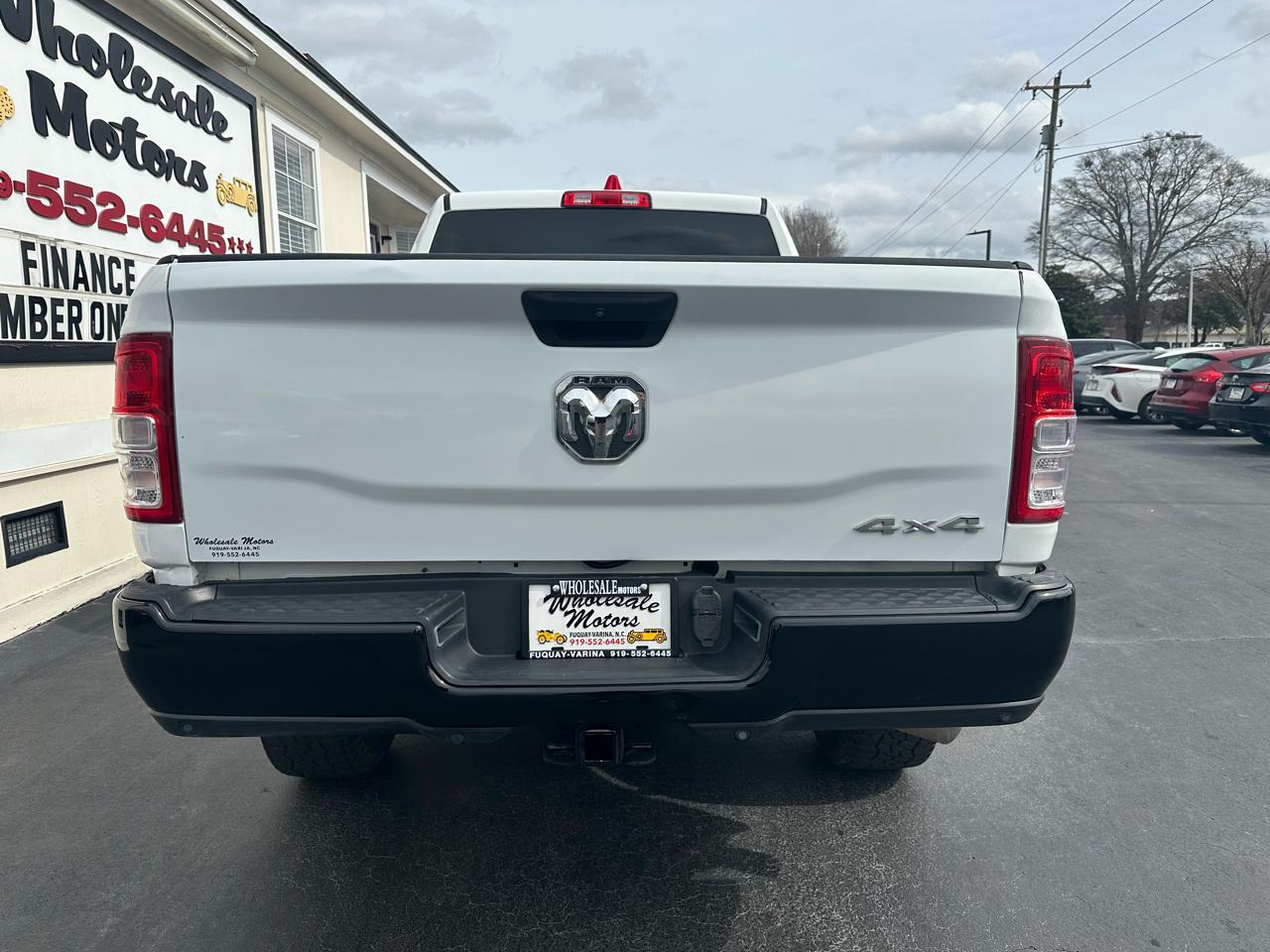 RAM 2500 Tradesman 4x4 Crew Cab 6'4" Box 2019