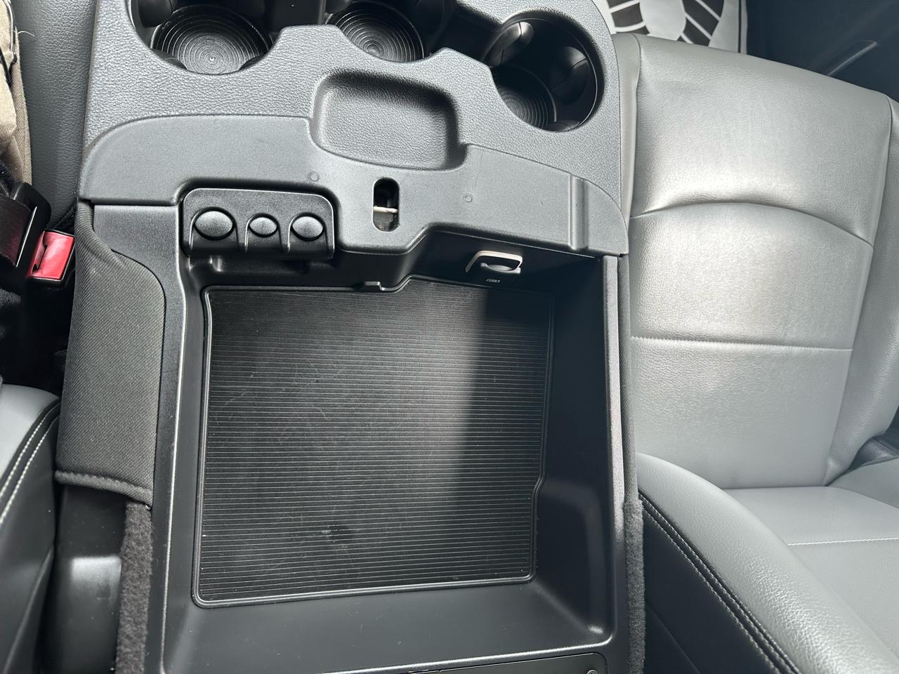 RAM 2500 Tradesman 4x4 Crew Cab 6'4" Box 2019