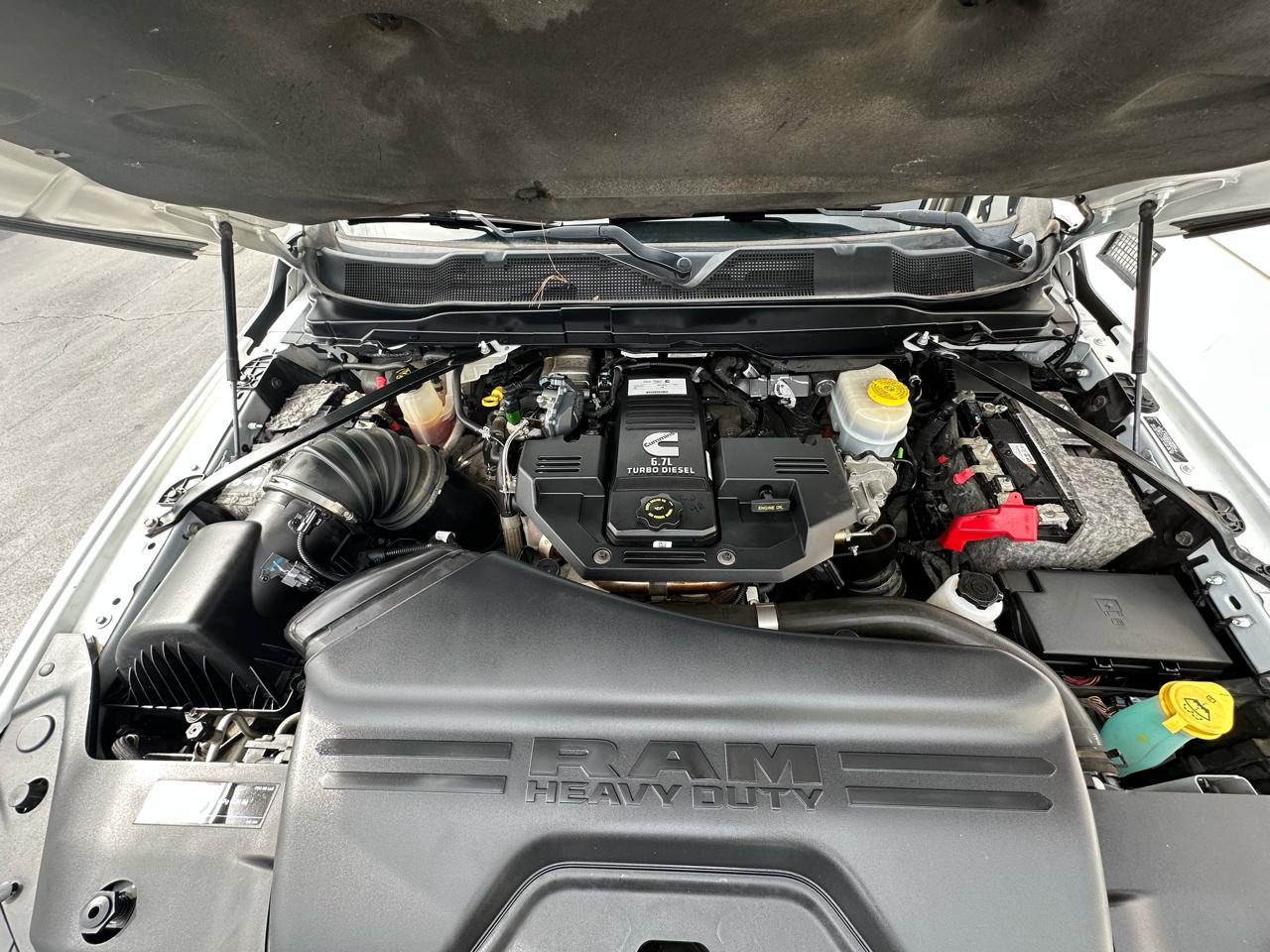 RAM 2500 Tradesman 4x4 Crew Cab 6'4" Box 2019