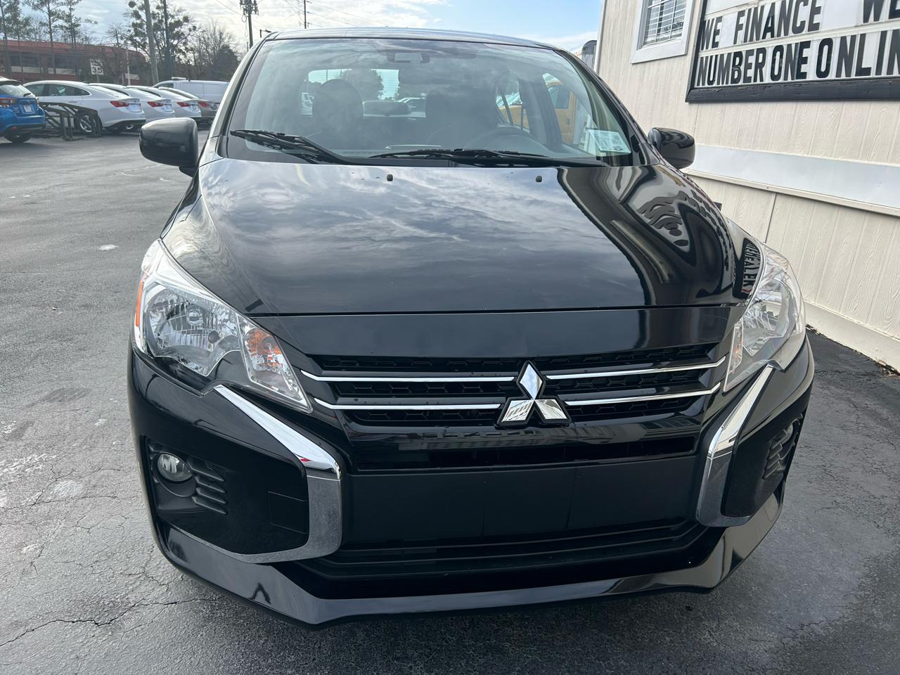 Mitsubishi Mirage G4  2024