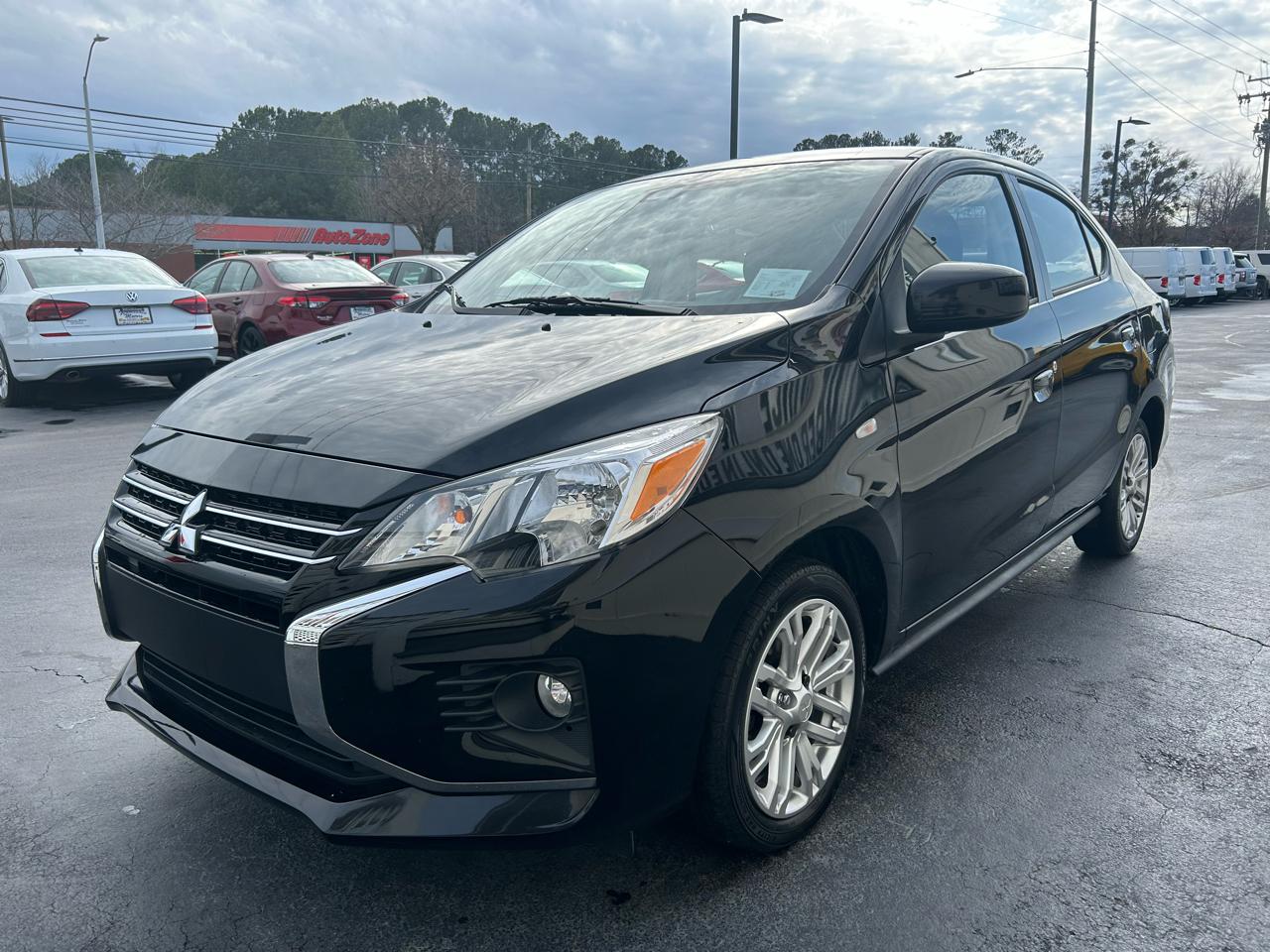 Mitsubishi Mirage G4  2024