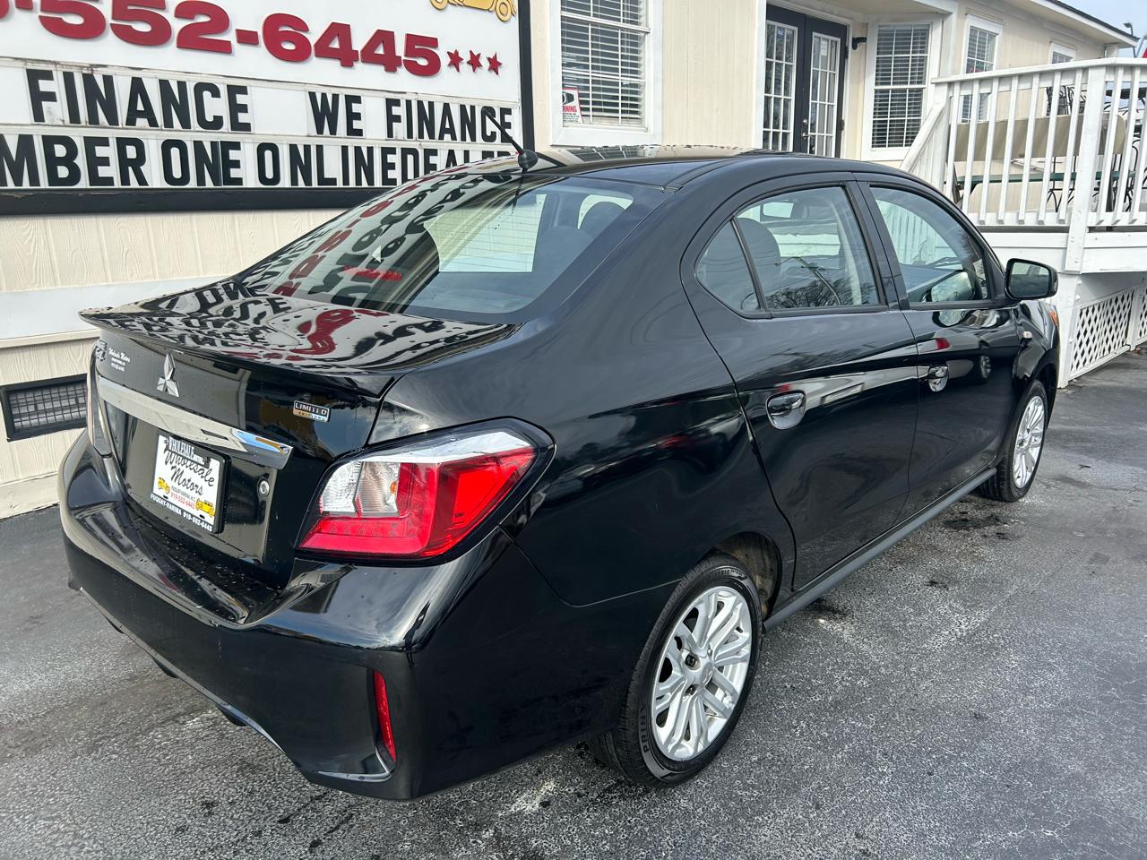 Mitsubishi Mirage G4  2024