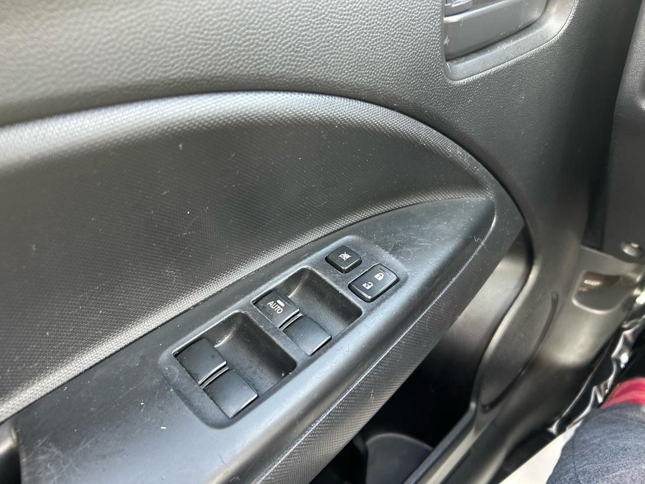 Mitsubishi Mirage G4  2024