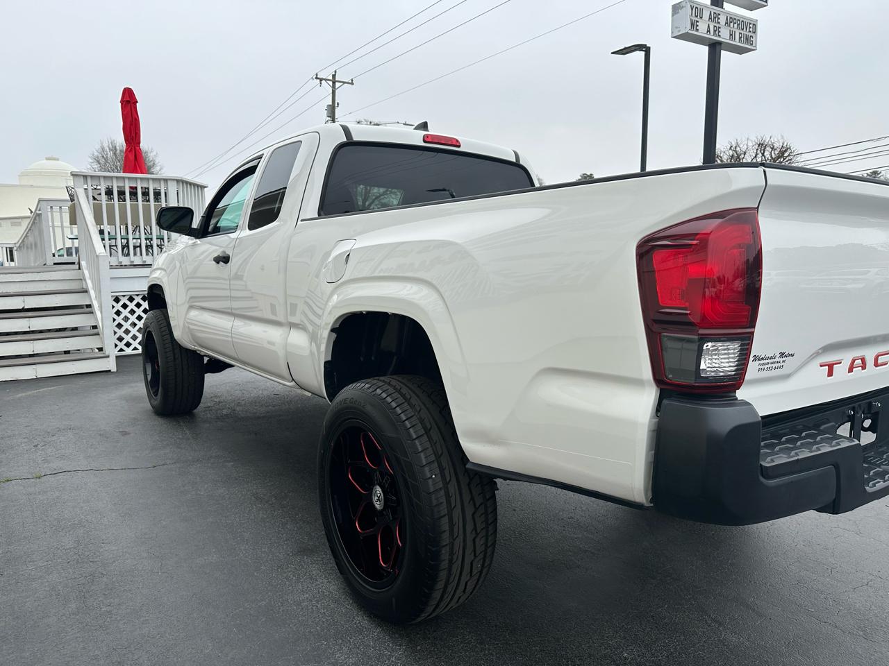 Toyota Tacoma 2WD SR5 Access Cab 6' Bed I4 AT (Natl) 2021