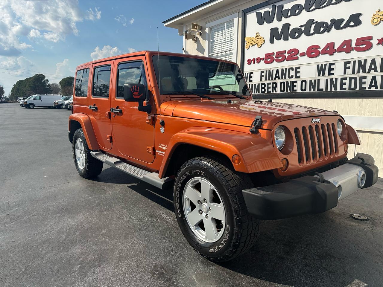 Jeep Wrangler Unlimited 4WD 4dr Sahara 2011