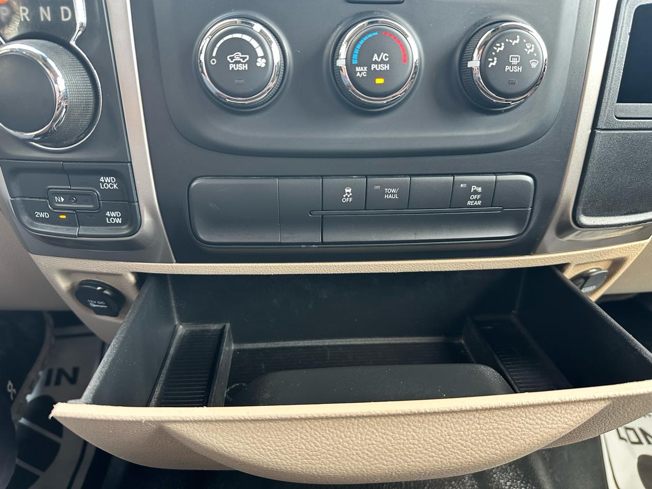 RAM 1500 SLT 4x4 Crew Cab 5'7" Box 2018