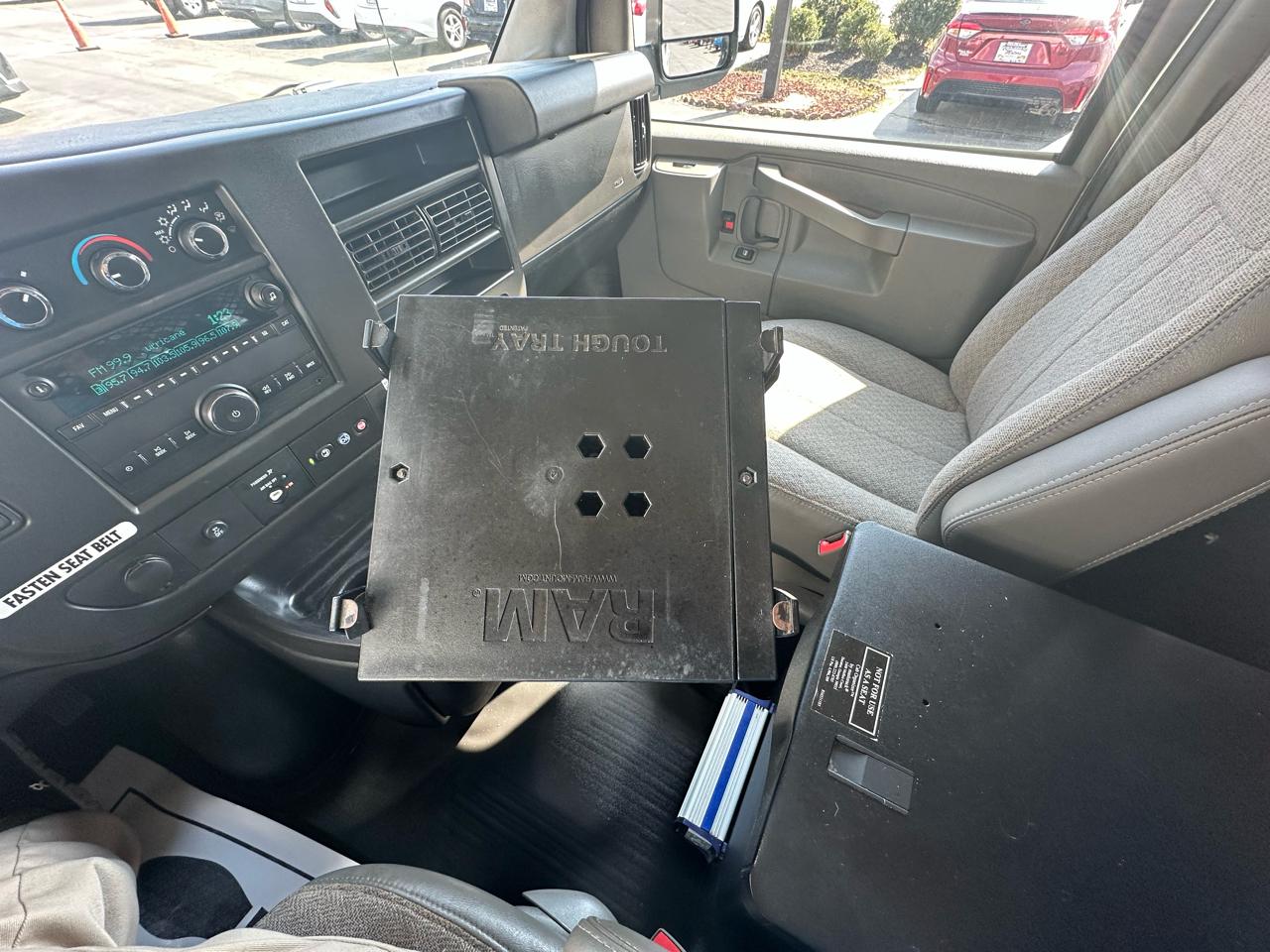 Chevrolet Express Cargo Van RWD 2500 135" 2019