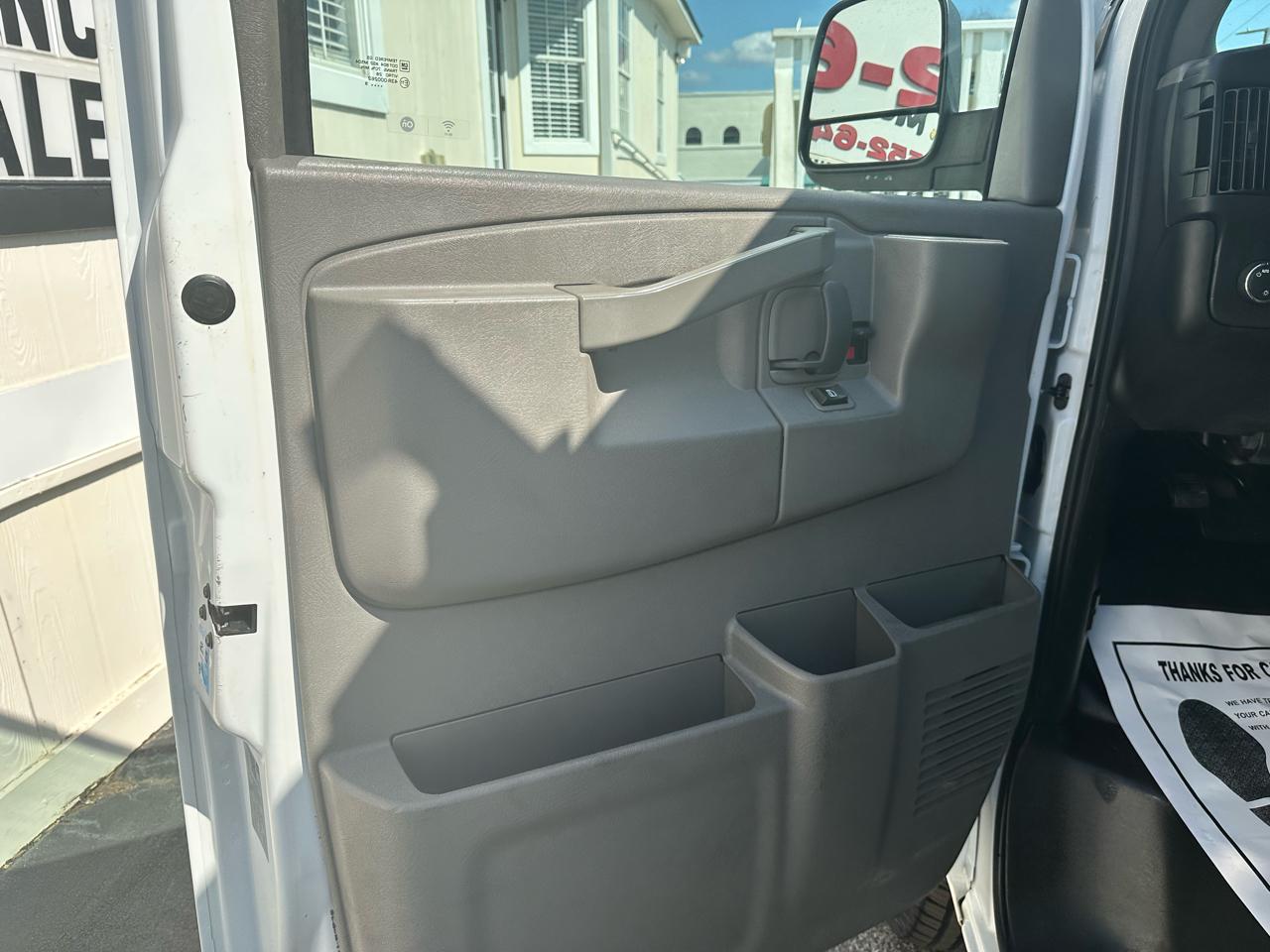 Chevrolet Express Cargo Van RWD 2500 135" 2019
