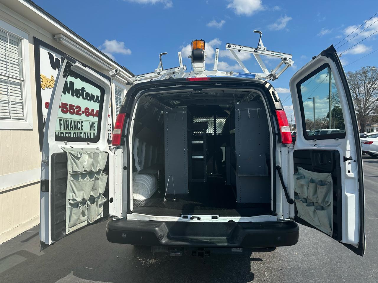 Chevrolet Express Cargo Van RWD 2500 135" 2019