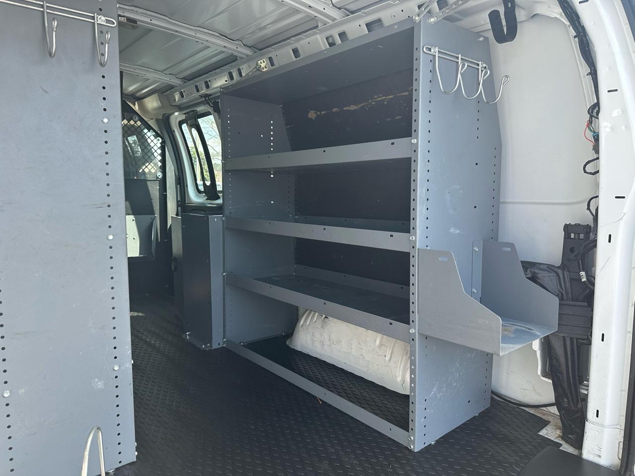 Chevrolet Express Cargo Van RWD 2500 135" 2019