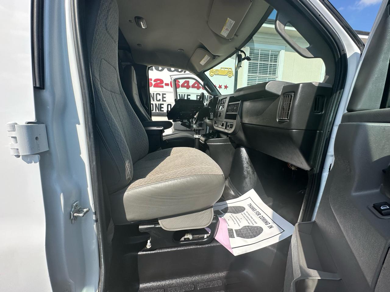 Chevrolet Express Cargo Van RWD 2500 135" 2019