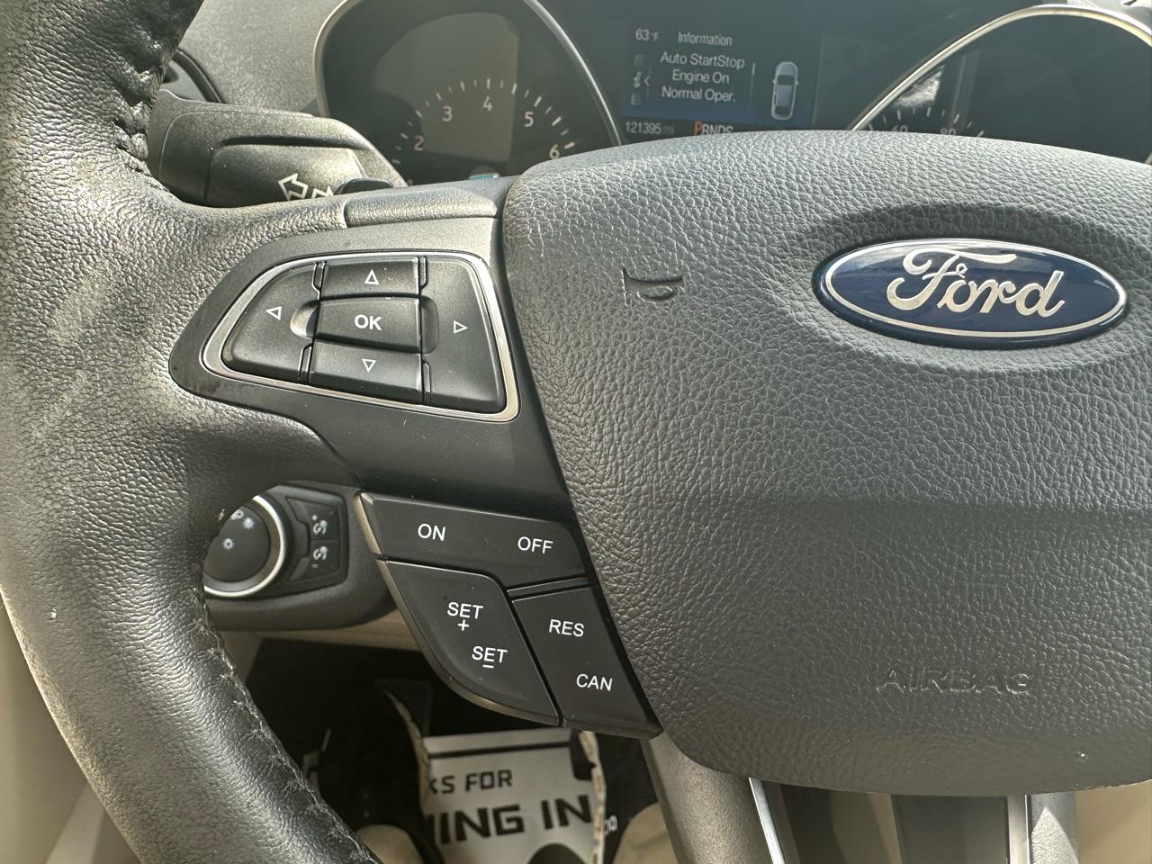 Ford Escape Titanium FWD 2017