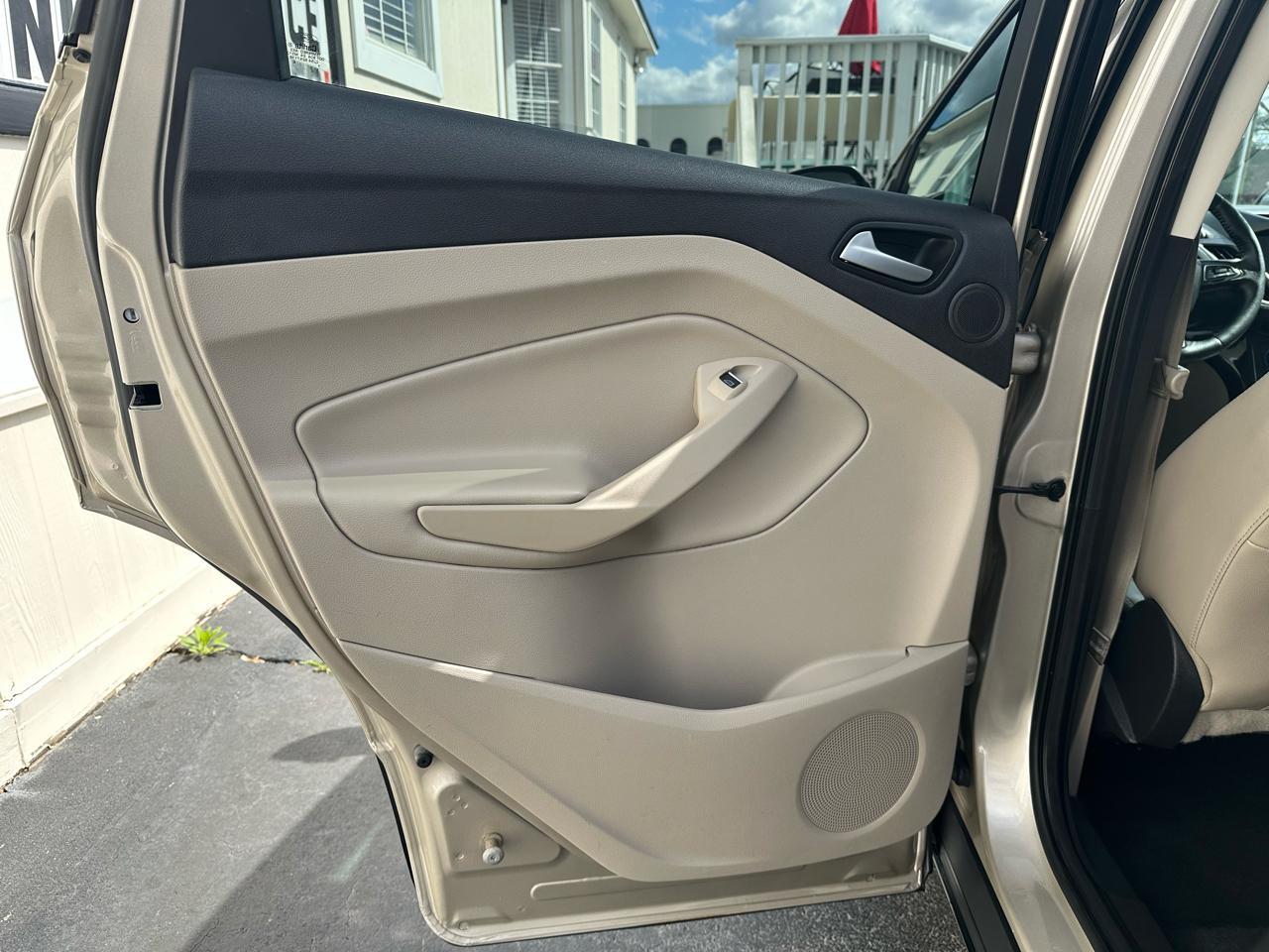 Ford Escape Titanium FWD 2017