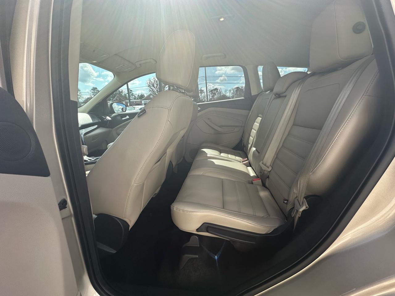 Ford Escape Titanium FWD 2017