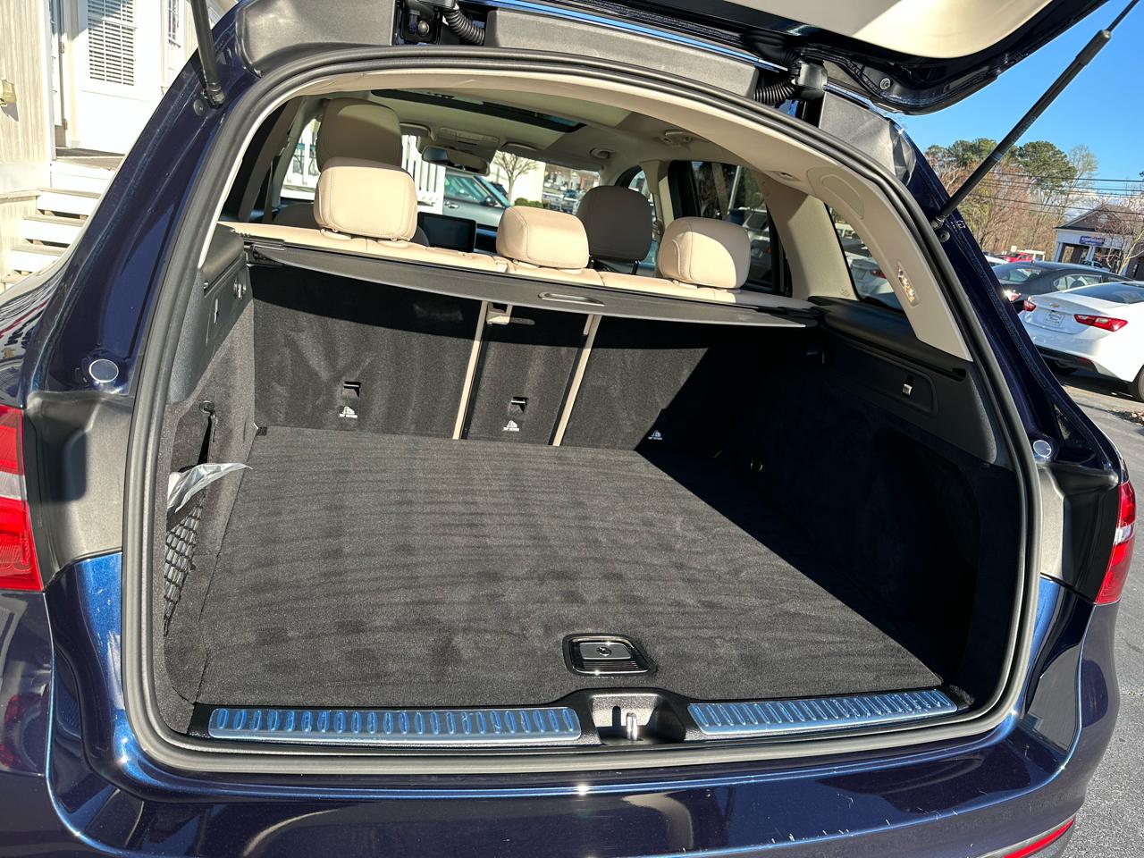 Mercedes-Benz GLC GLC 300 4MATIC SUV 2018