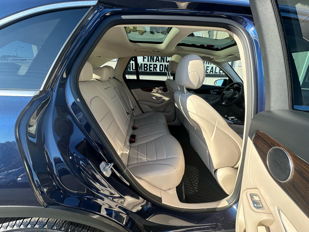 Mercedes-Benz GLC GLC 300 4MATIC SUV 2018