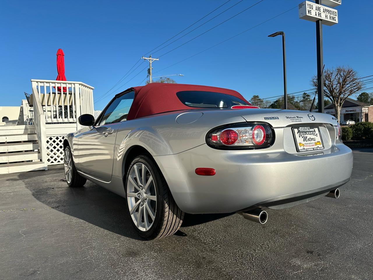 Mazda MX-5 Miata 2dr Conv Grand Touring Auto 2006