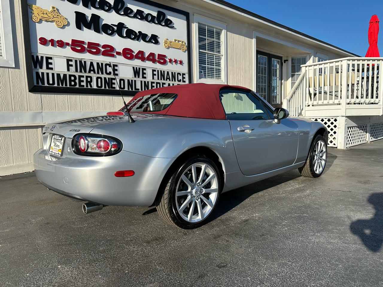 Mazda MX-5 Miata 2dr Conv Grand Touring Auto 2006