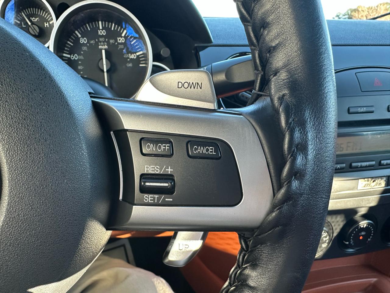 Mazda MX-5 Miata 2dr Conv Grand Touring Auto 2006