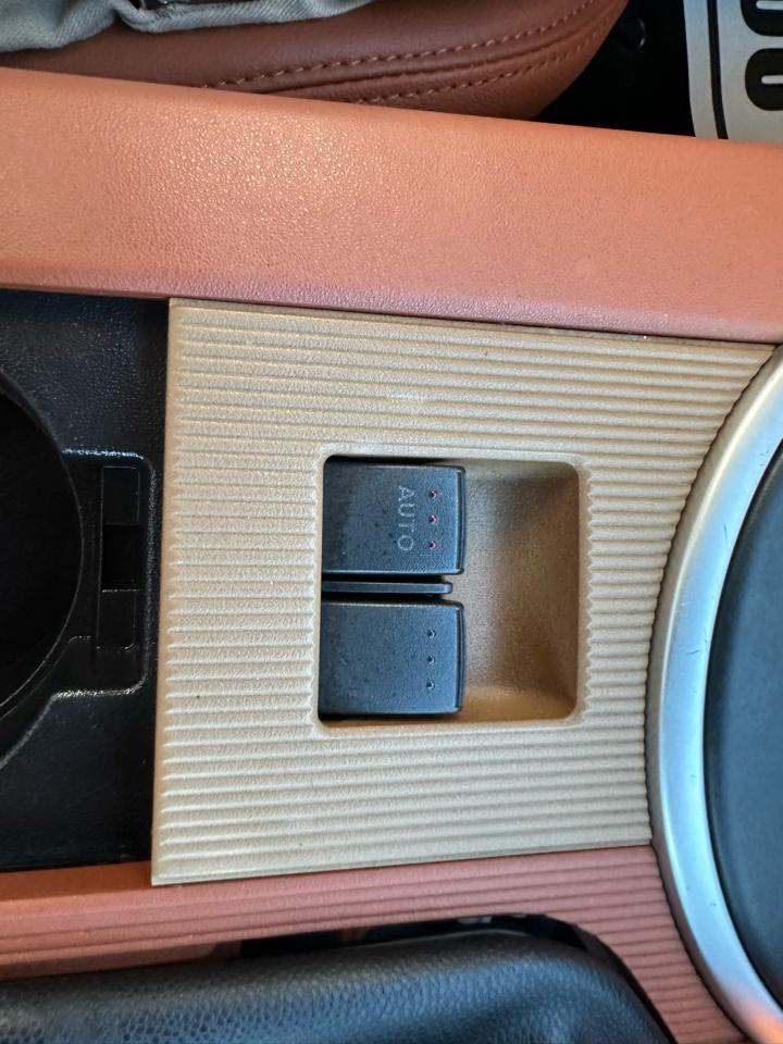 Mazda MX-5 Miata 2dr Conv Grand Touring Auto 2006